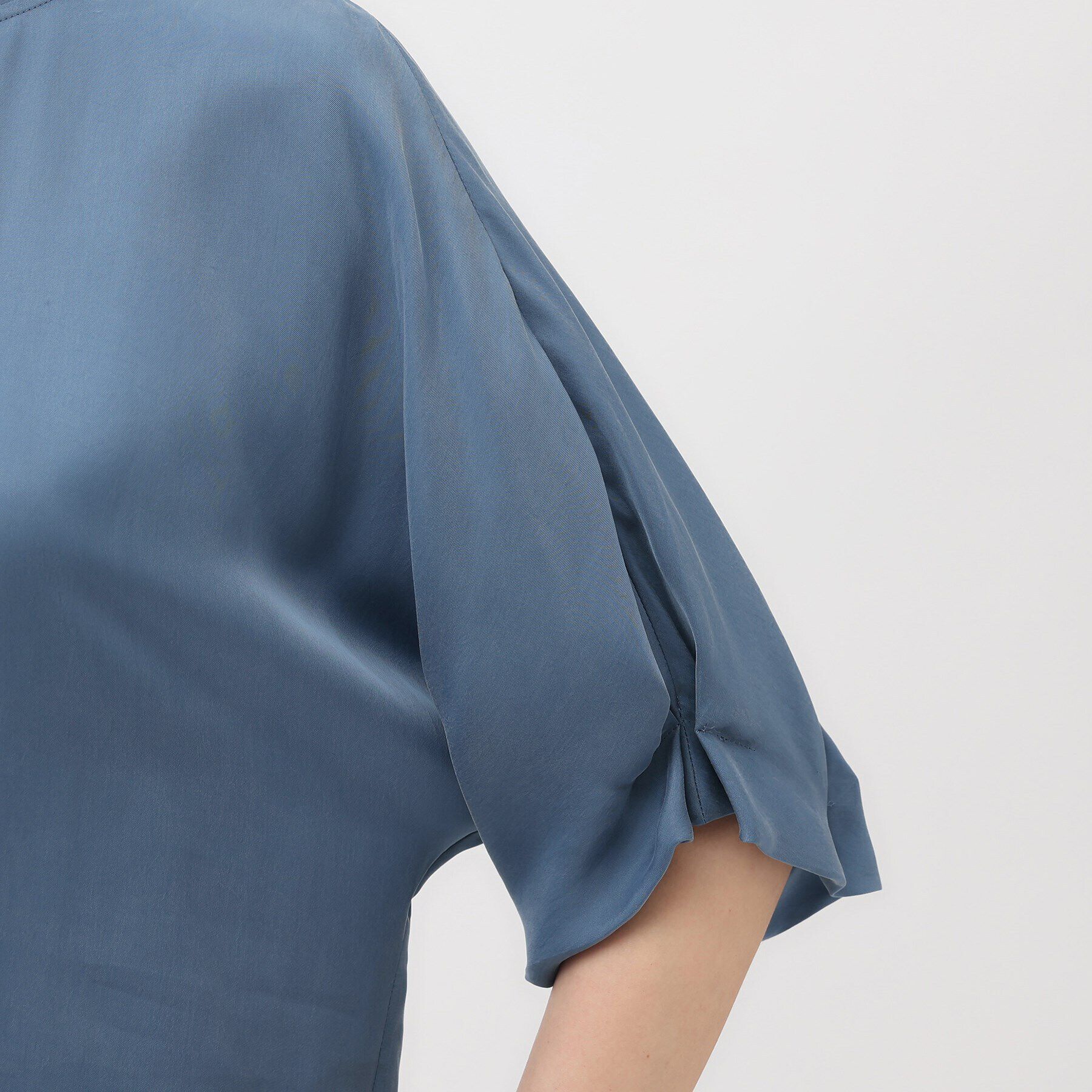 UNTITLED「【セットアップ可能/パウダータッチ】シルキーキュプラ 半袖ブラウス」|シャツ・ブラウス|