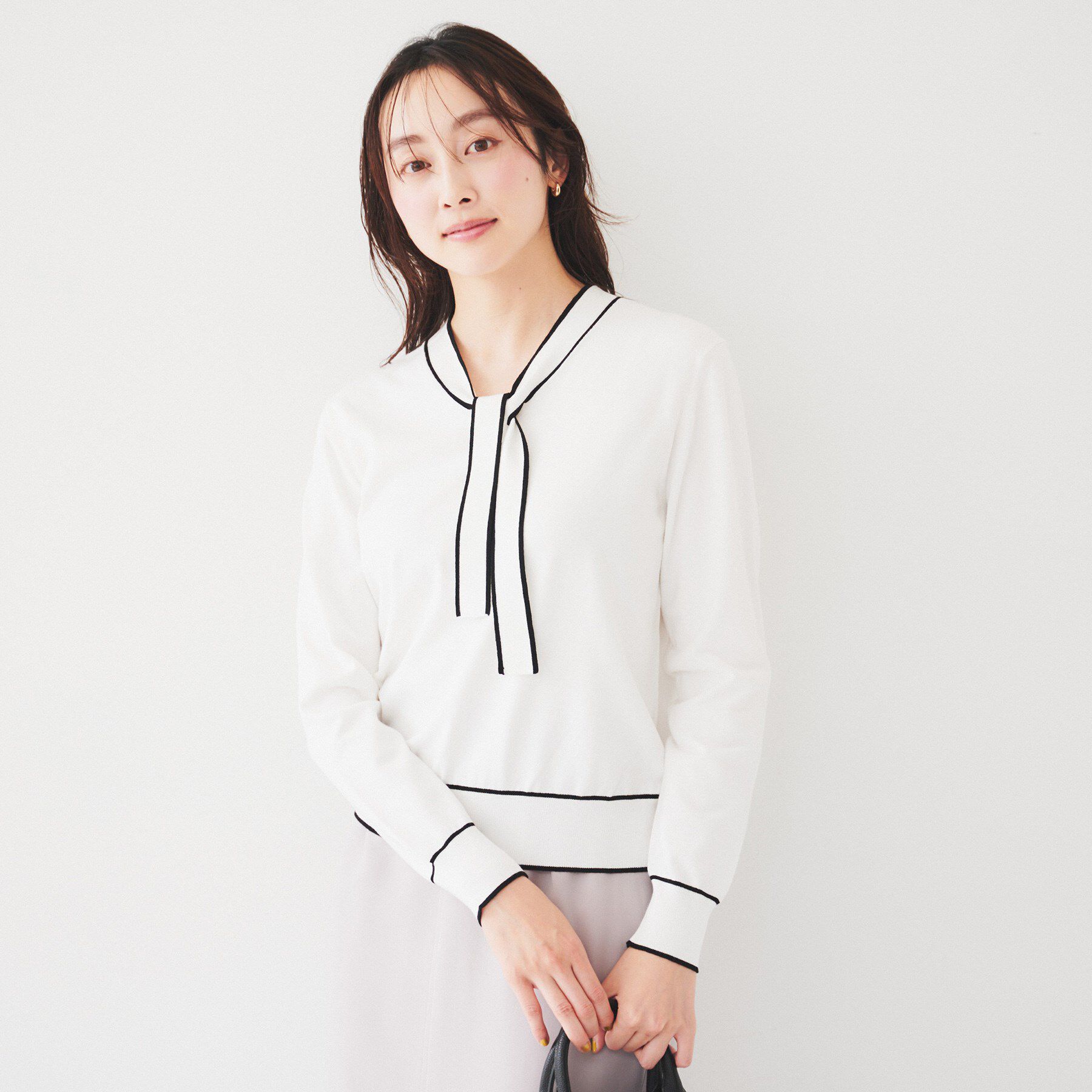 UNTITLED「【アンサンブル可能】ボウタイ 配色プルオーバーニット」|ニット・セーター|ホワイト(501)