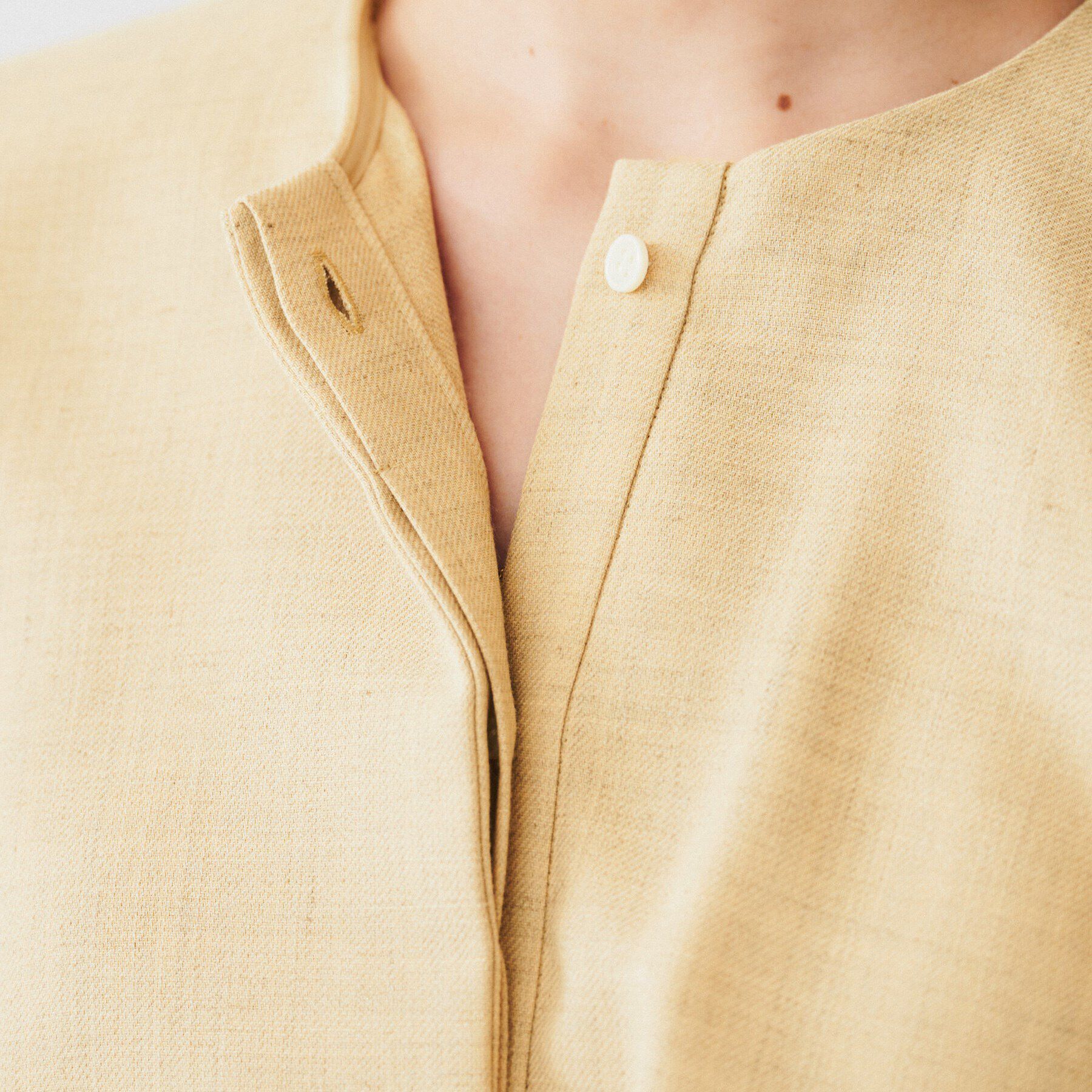 UNTITLED「【セットアップ可能】ケープカラーブラウス」|シャツ・ブラウス|