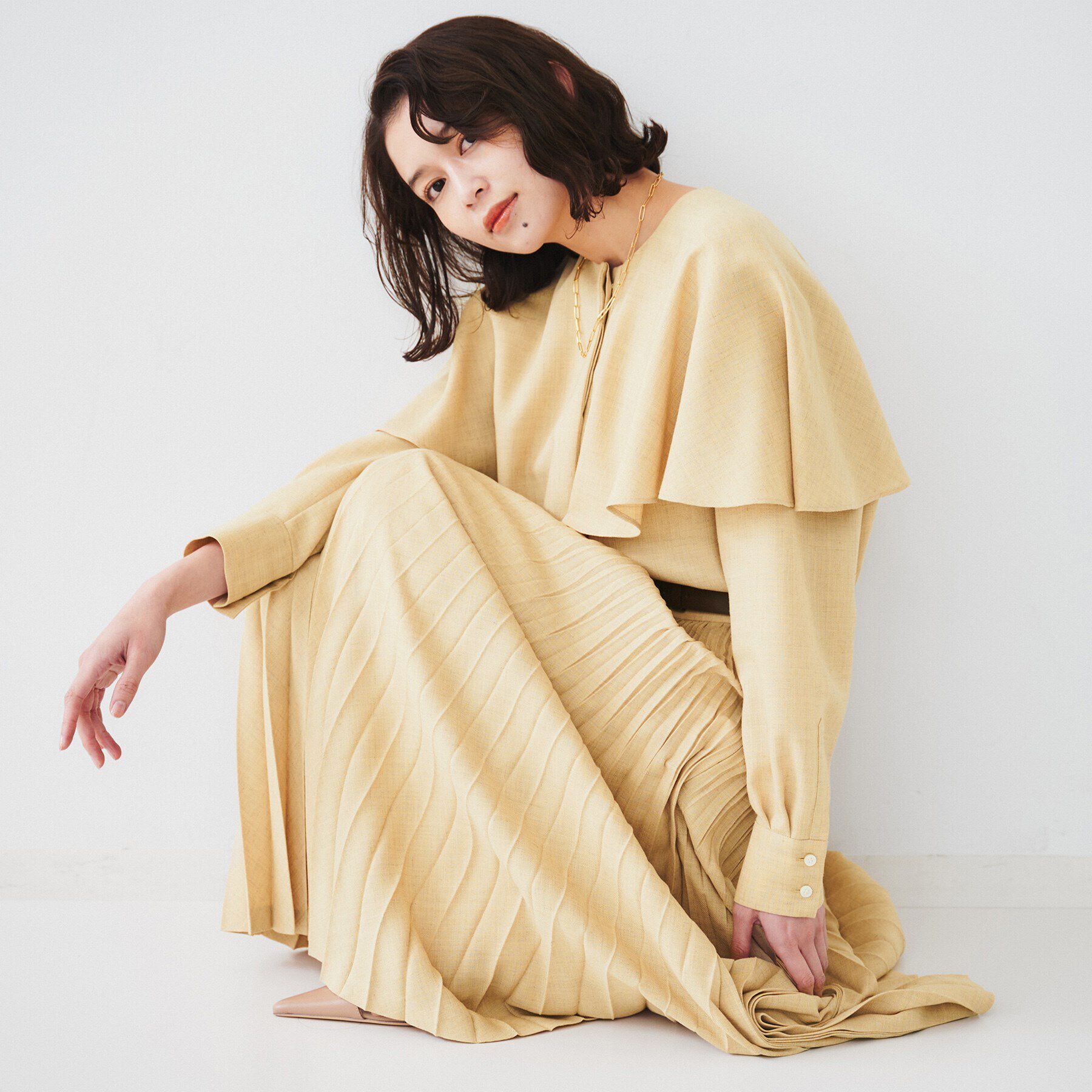 UNTITLED「【セットアップ可能】ケープカラーブラウス」|シャツ・ブラウス|