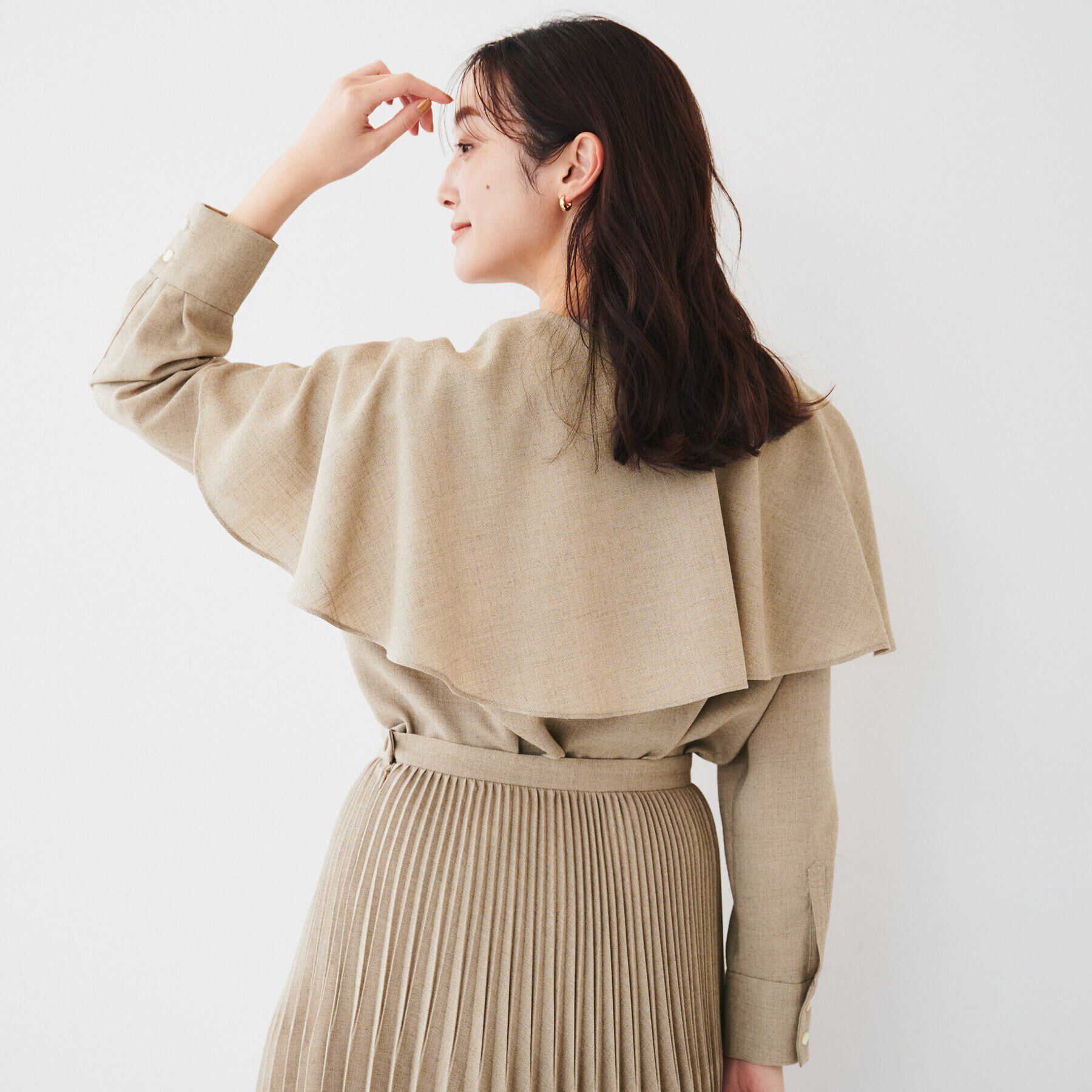 UNTITLED「【セットアップ可能】ケープカラーブラウス」|シャツ・ブラウス|