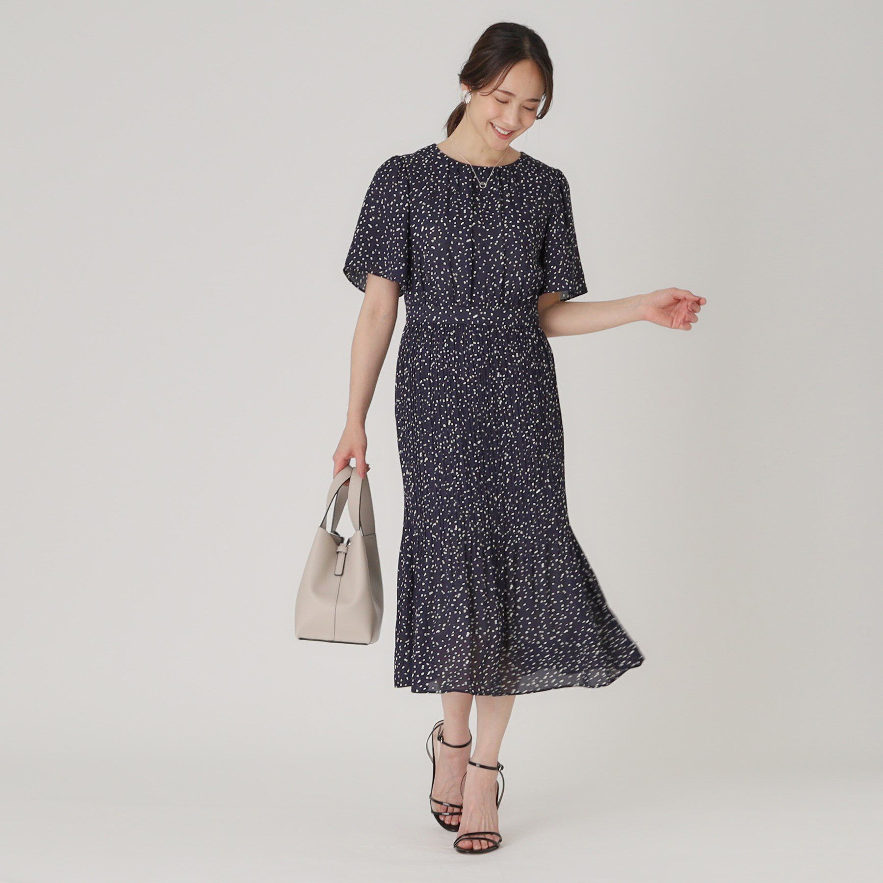 COUP DE CHANCE「【洗える／プリーツ加工】ランダムドットのプリーツワンピース」|ワンピース|