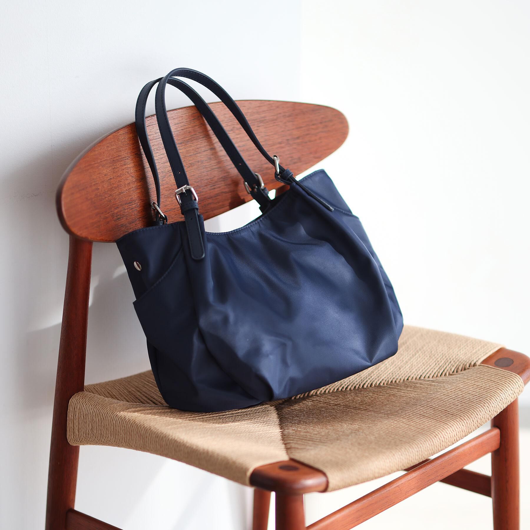 Reflect「【3WAY／しっかり収納／インナーバッグ入り／ショルダー付き】ナイロンバッグ」|ショルダー・メッセンジャー|