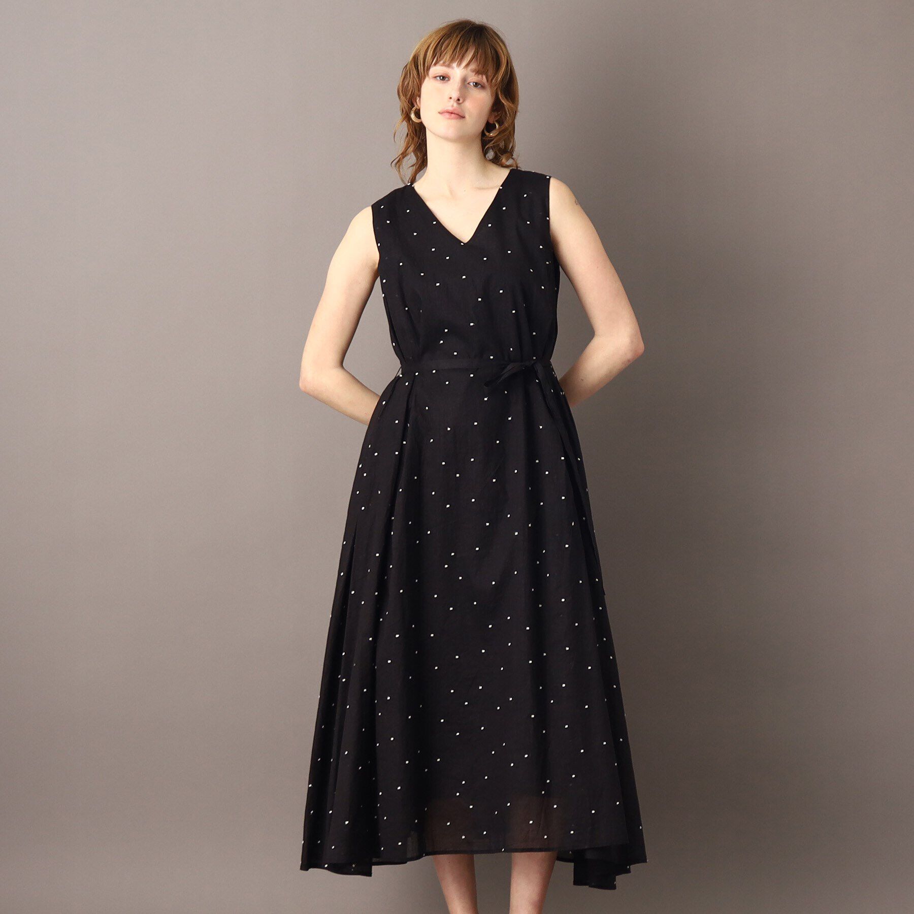 DRESSTERIOR「【大人フェミニン/前後2WAY/洗える】ドット刺繍ボリュームワンピース」|ワンピース|