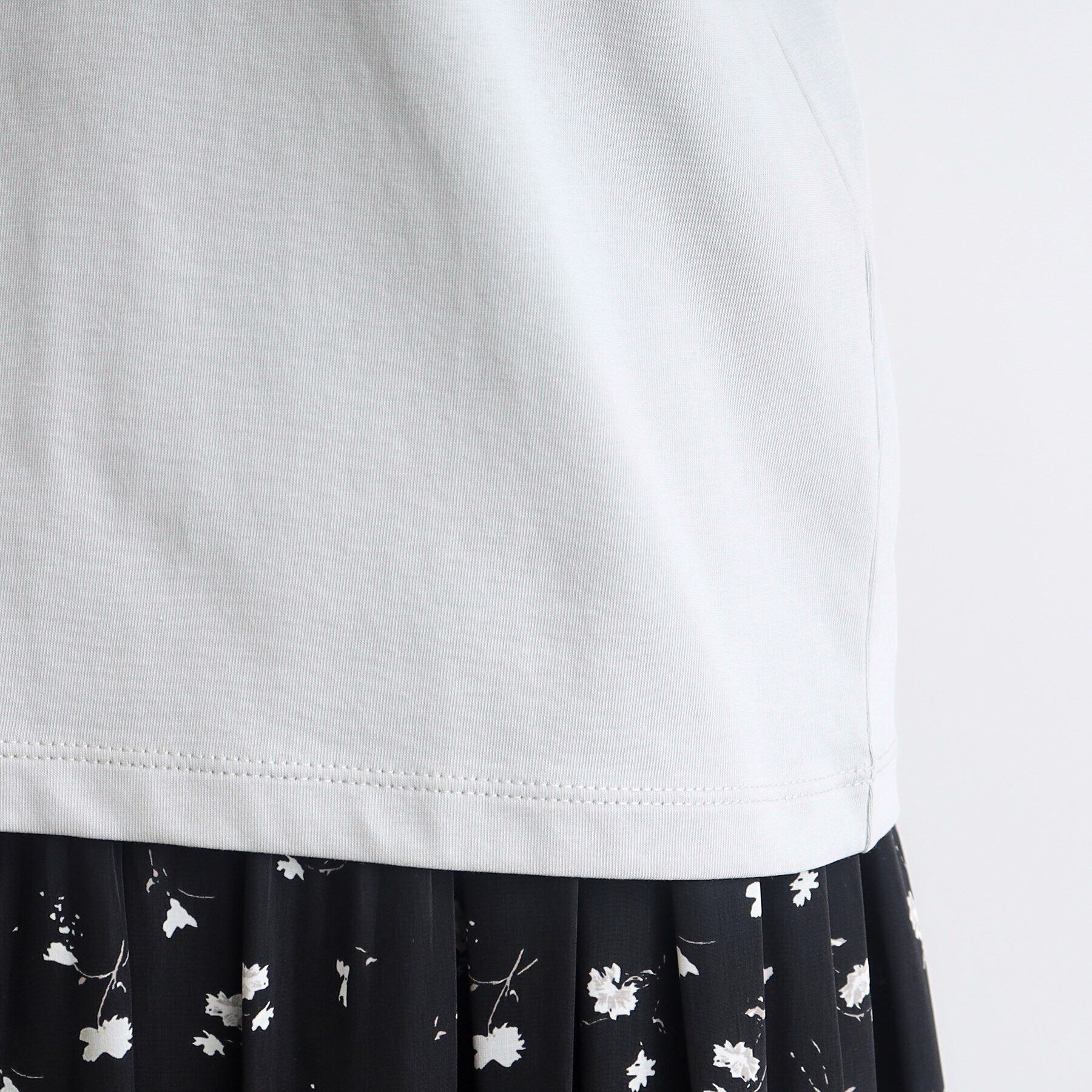 grove「＜接触冷感／UVカット／ご自宅で洗える＞袖フォルムプリントTシャツ」|Tシャツ・カットソー|