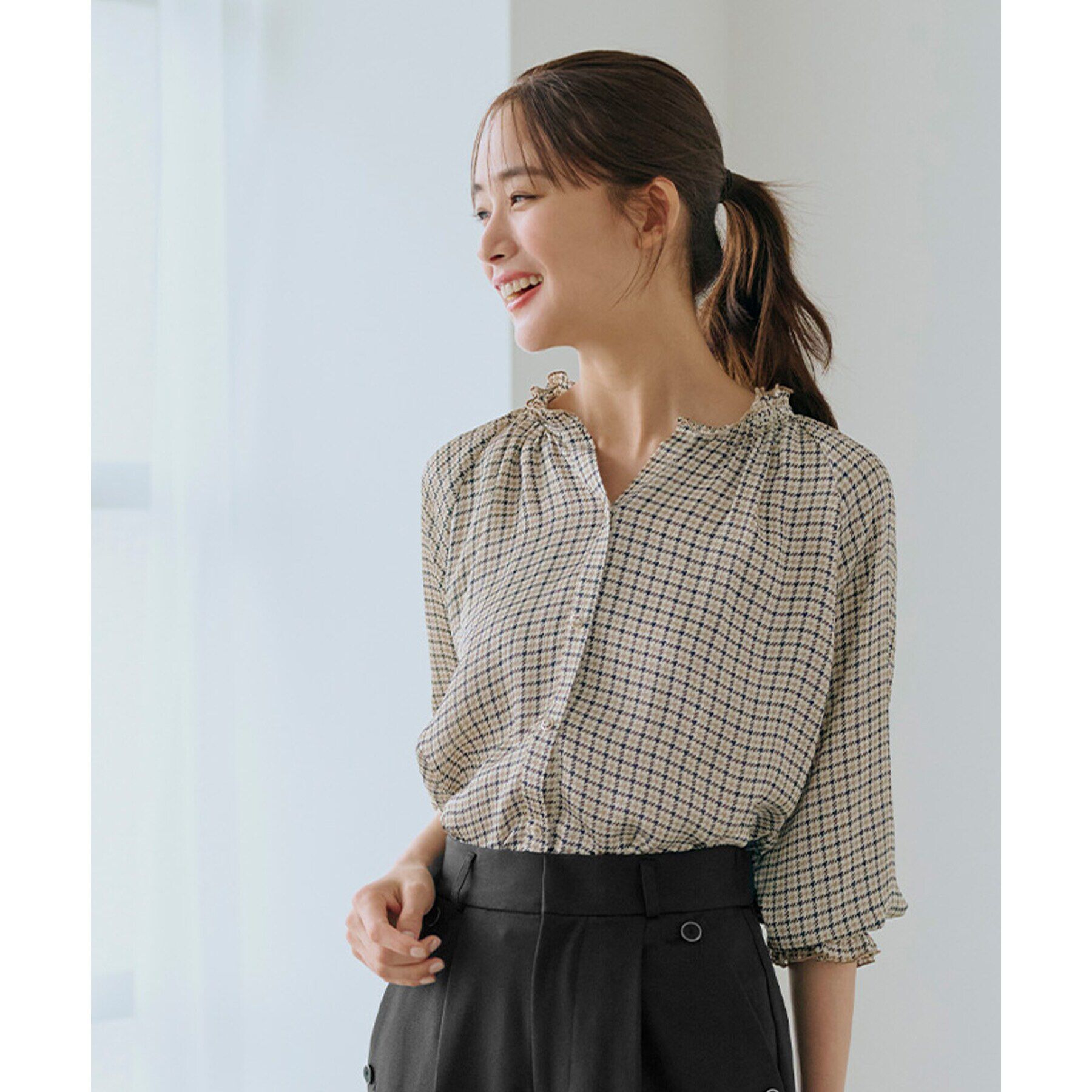 grove「シャーリングボリュームブラウス」|シャツ・ブラウス|キャメル&times;チェック(