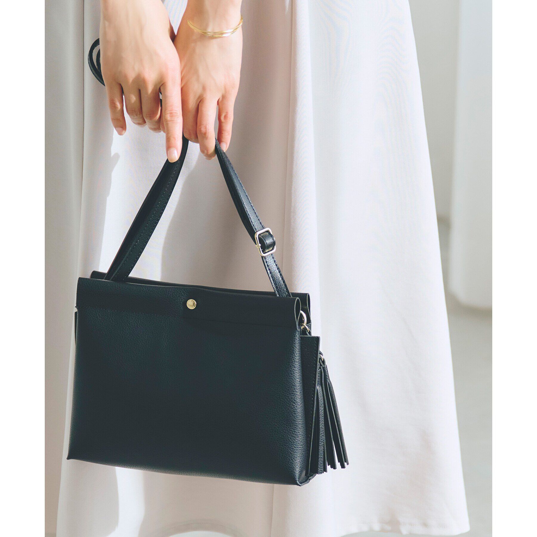 grove「【人間工学・軽量】シンプル3層タッセルショルダー」|ショルダー・メッセンジャー|ブラック(019)