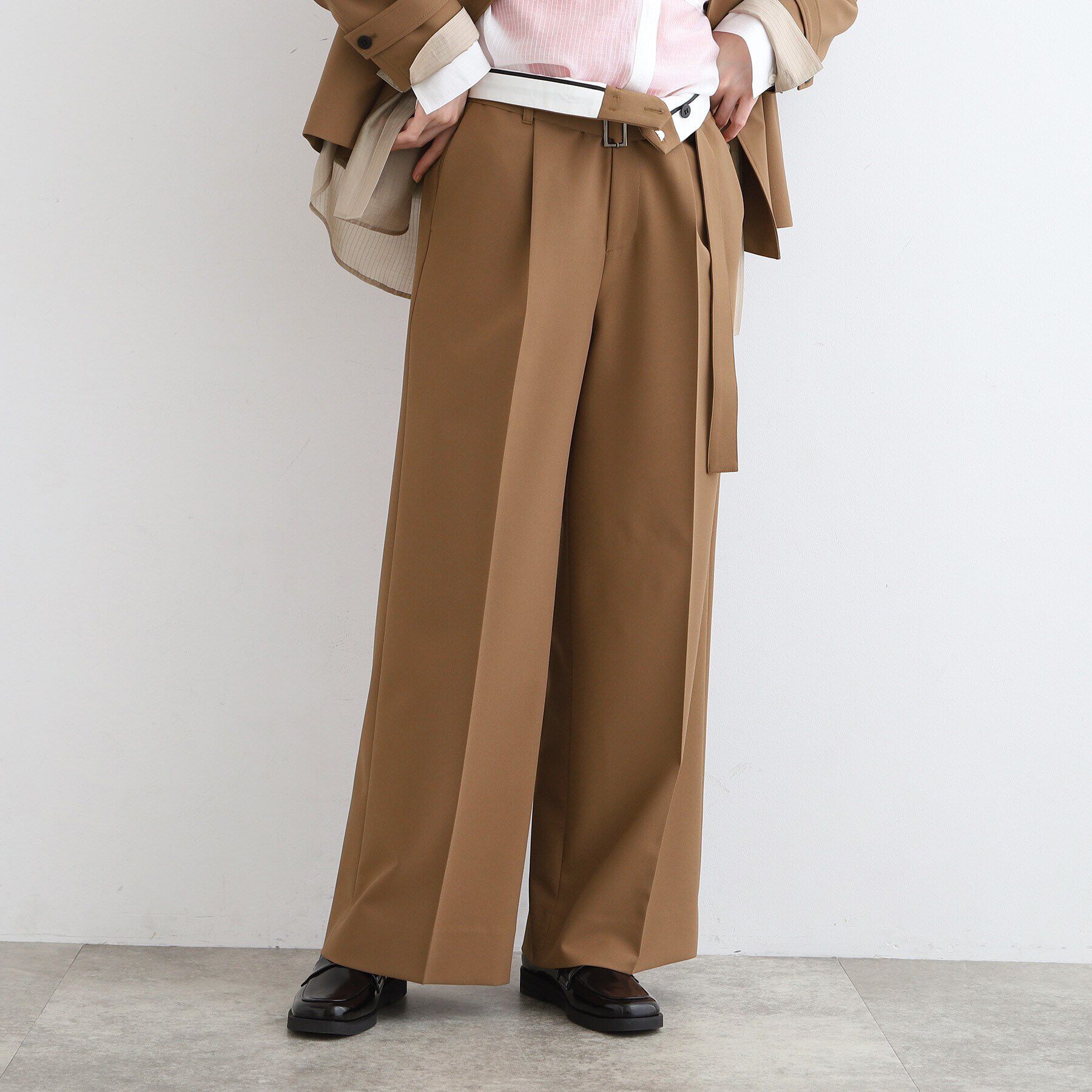 INDIVI「【洗える／トレンド感◎／2WAY】ベルト付タックワイドパンツ」|その他|モカブラウン(042