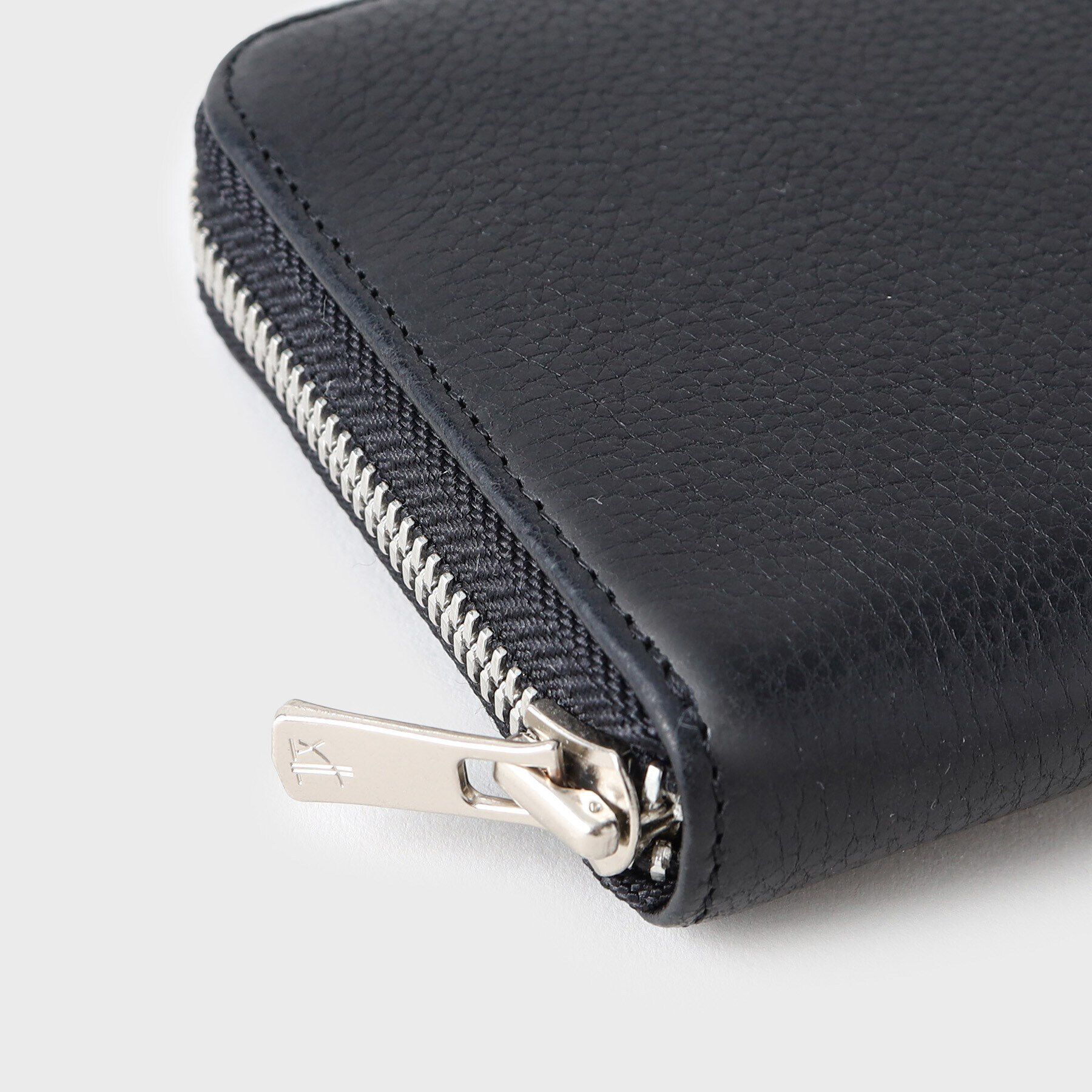 TAKEO KIKUCHI「イタリアンブラックレザー 3方ラウンド長財布」|財布|