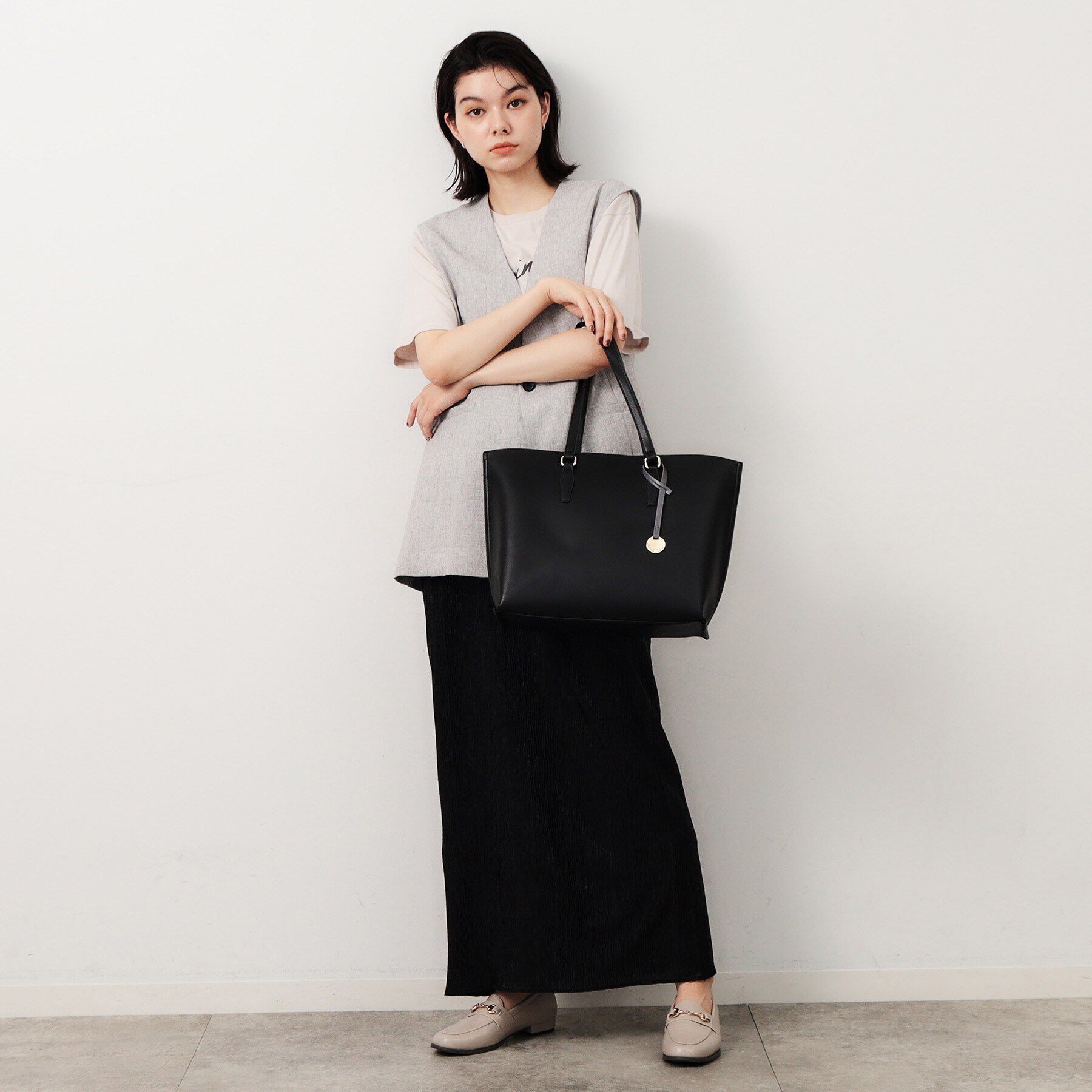 OPAQUE.CLIP「【A4サイズ対応／通勤対応】バイカラースムース合皮トートバッグ」|トートバッグ|