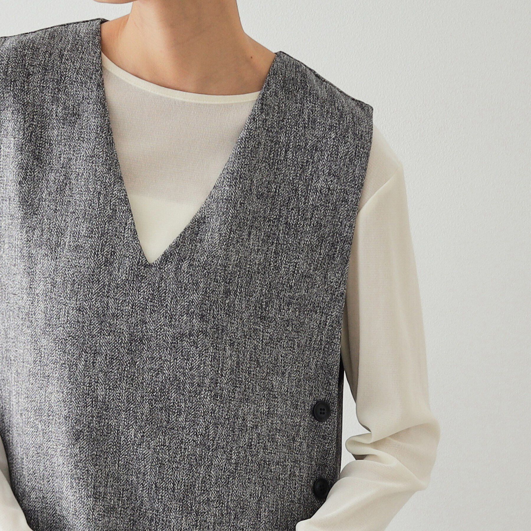 OPAQUE.CLIP「Vネックミニジャンスカ【洗濯機洗い可】」|ワンピース|