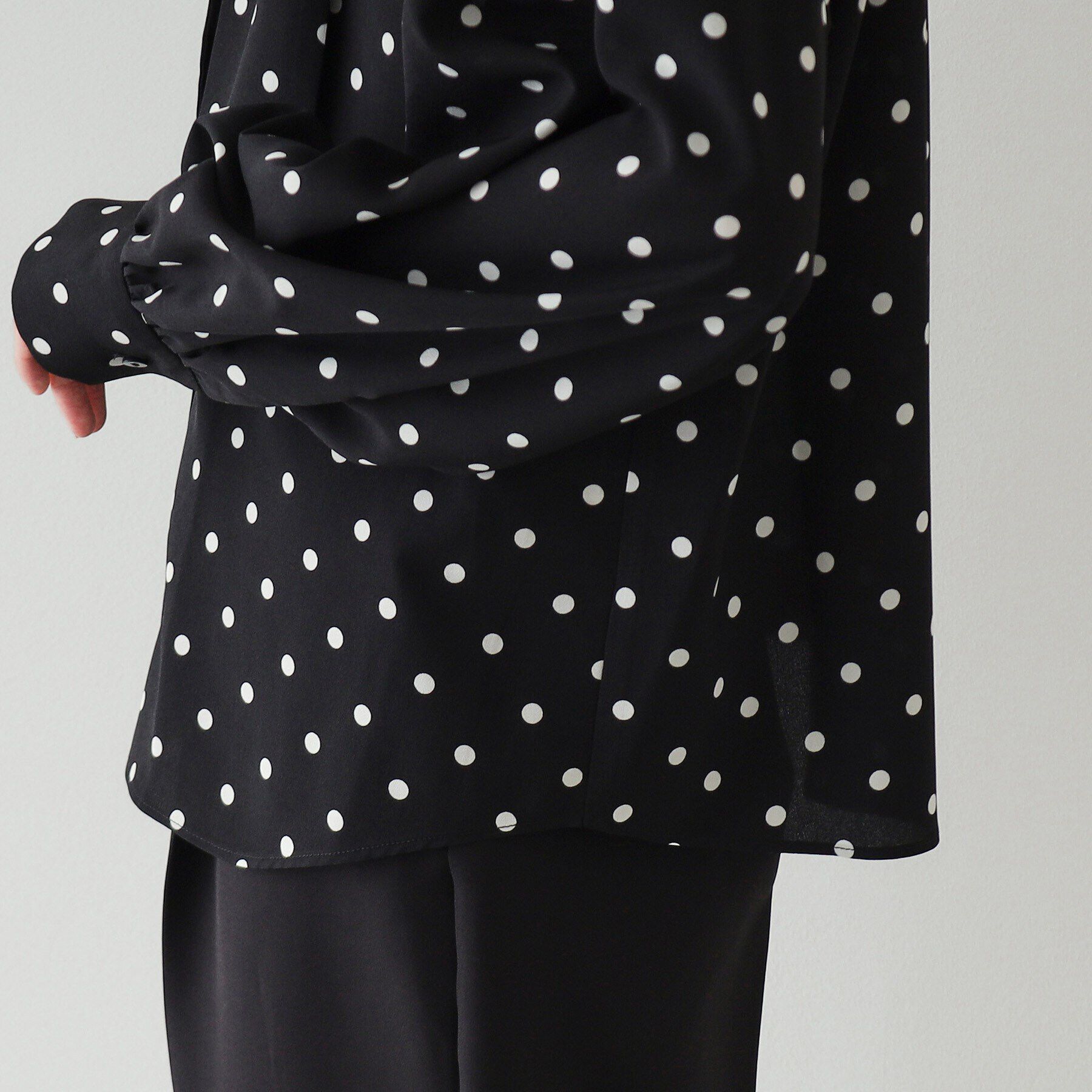 OPAQUE.CLIP「《美人百花掲載》ボリュームボウタイブラウス【洗濯機洗い可】」|シャツ・ブラウス|