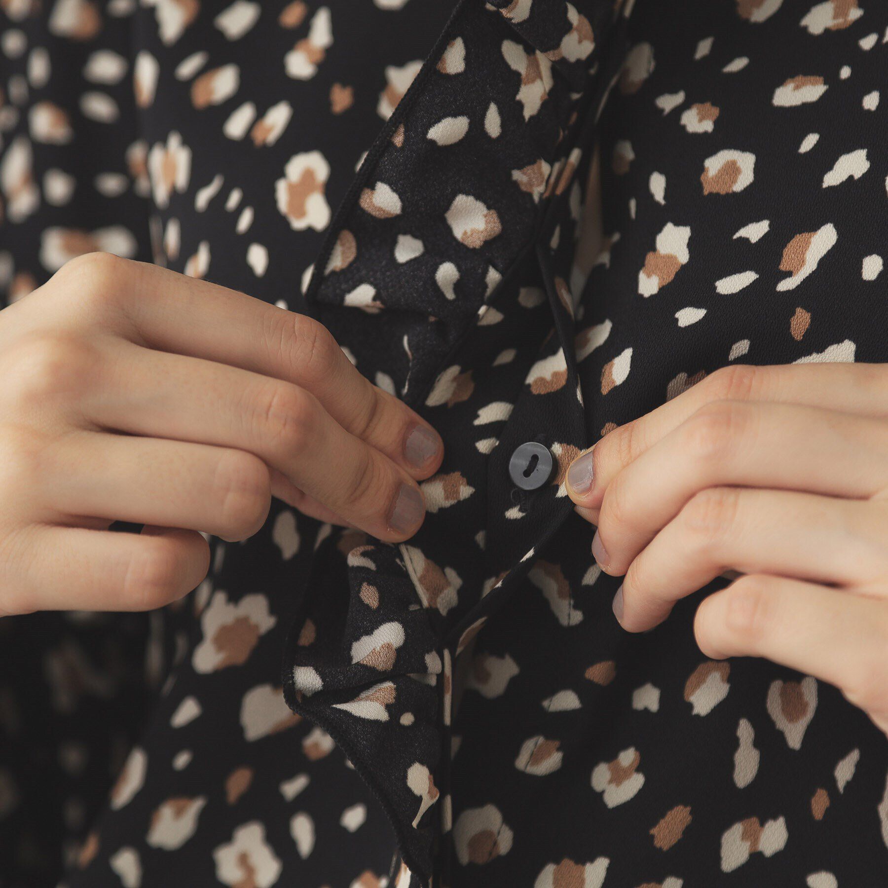 OPAQUE.CLIP「スタインドフリルブラウス【洗濯機洗い可】」|シャツ・ブラウス|