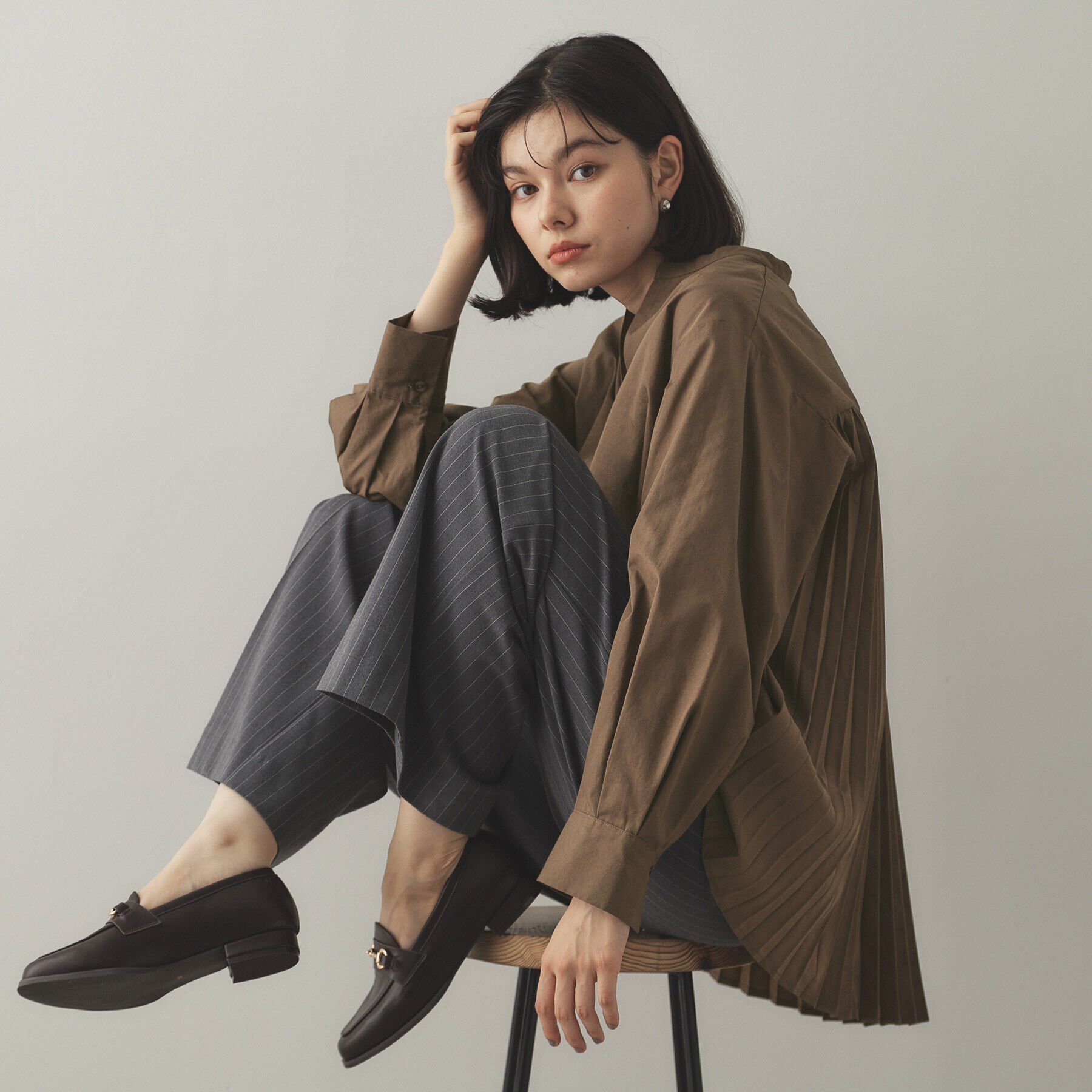 OPAQUE.CLIP「バックプリーツスキッパーシャツ【洗濯機洗い可】」|シャツ・ブラウス|