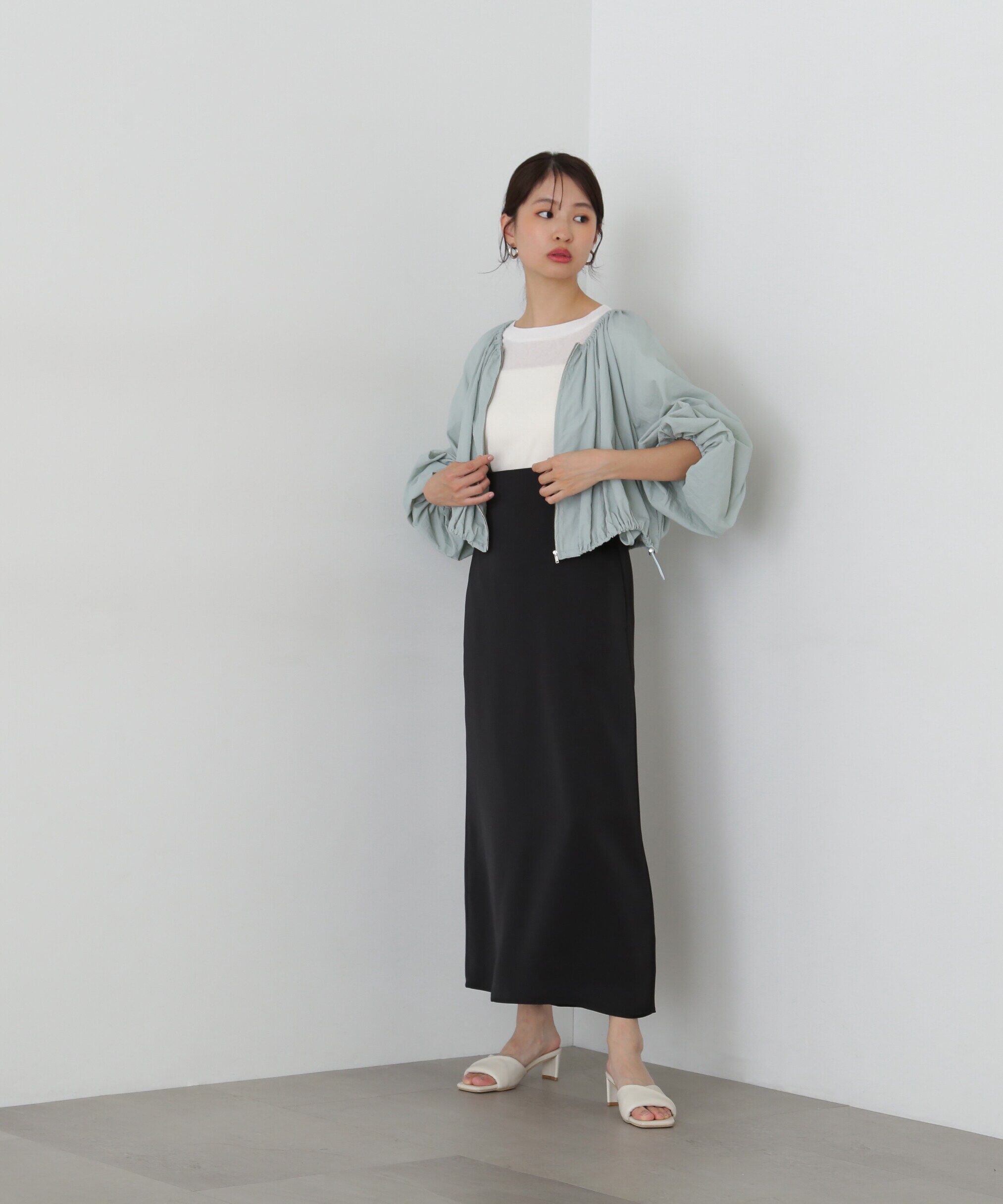  「ギャザーネックショートブルゾン」|ブルゾン・スタジャン|