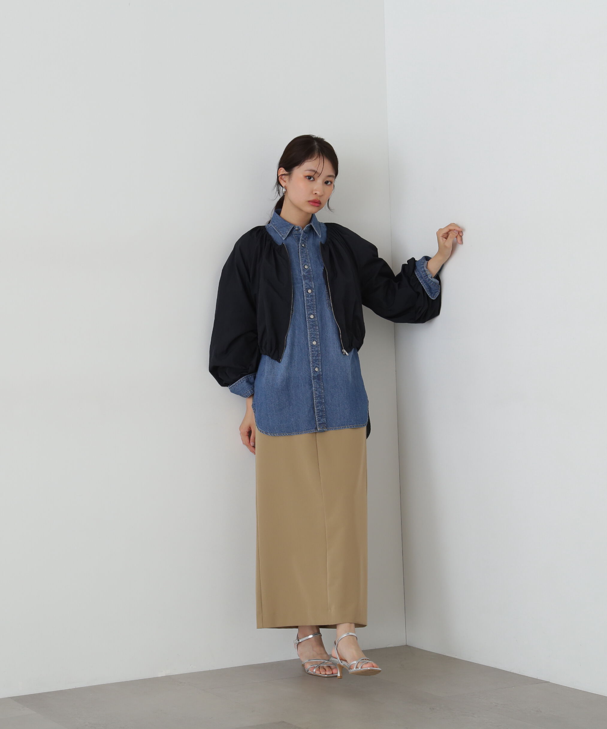  「ギャザーネックショートブルゾン」|ブルゾン・スタジャン|