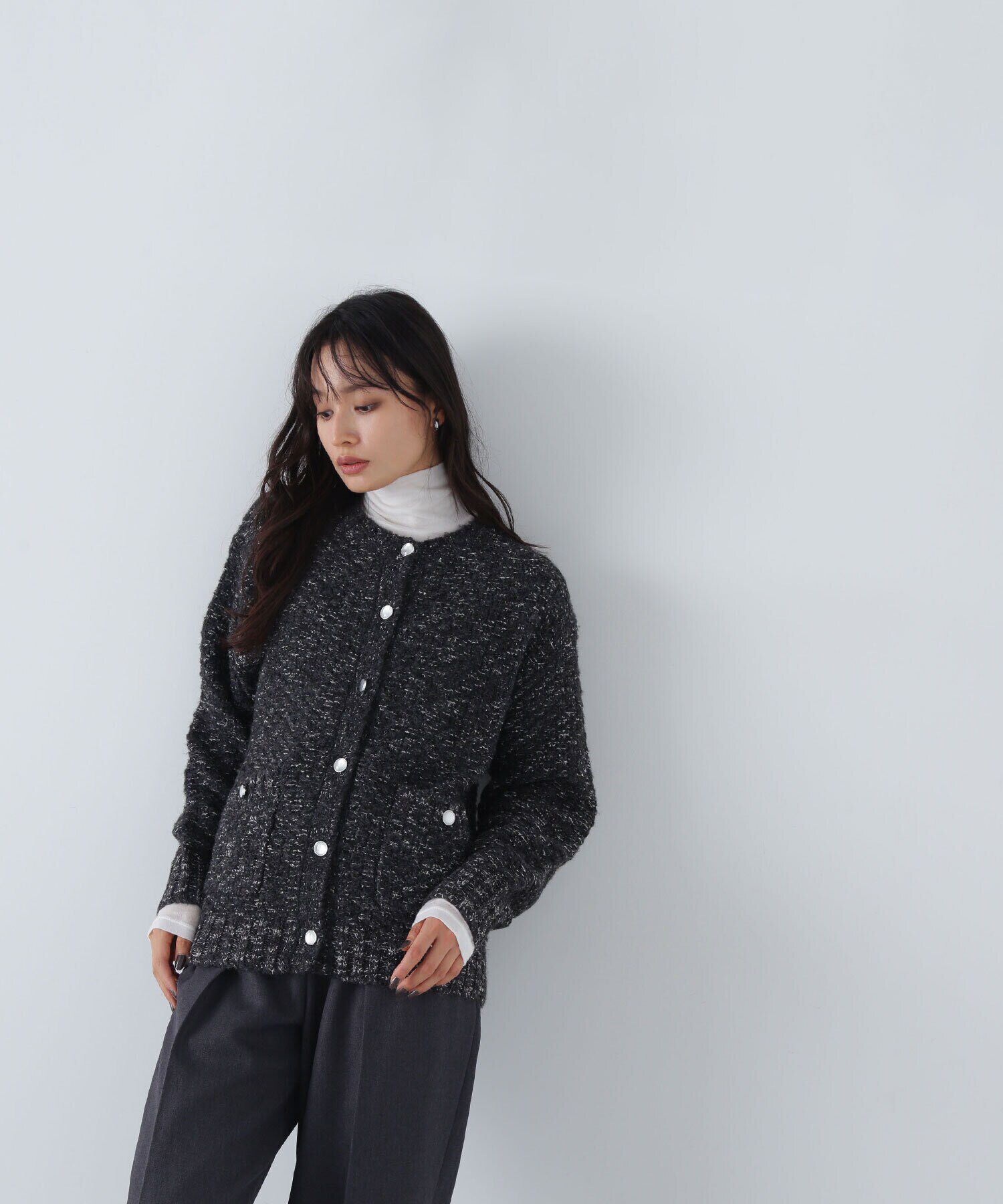  「ツイーディーボクシーカーディガン　24AW」|ニット・セーター|チャコール系2