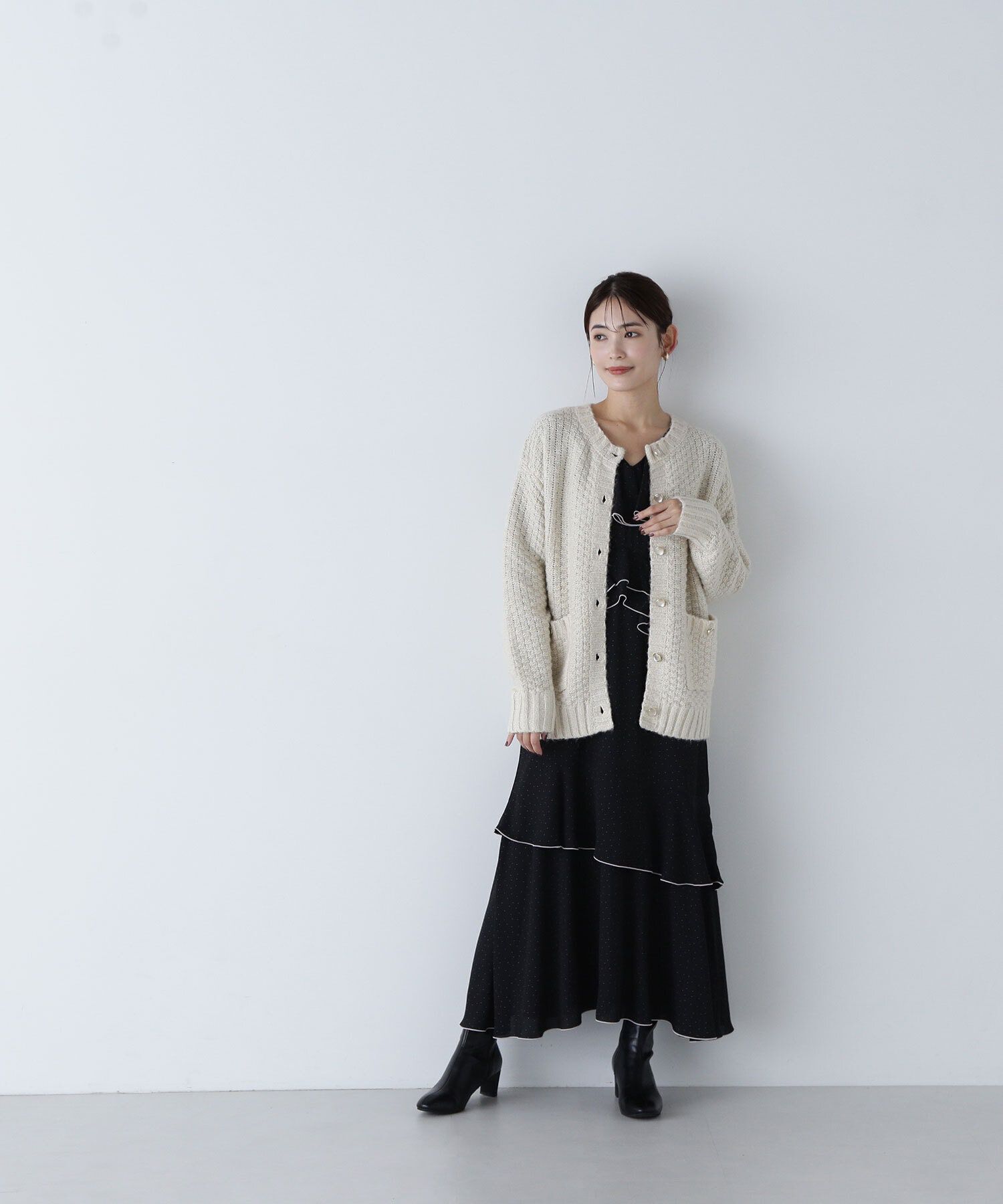  「ツイーディーボクシーカーディガン　24AW」|ニット・セーター|