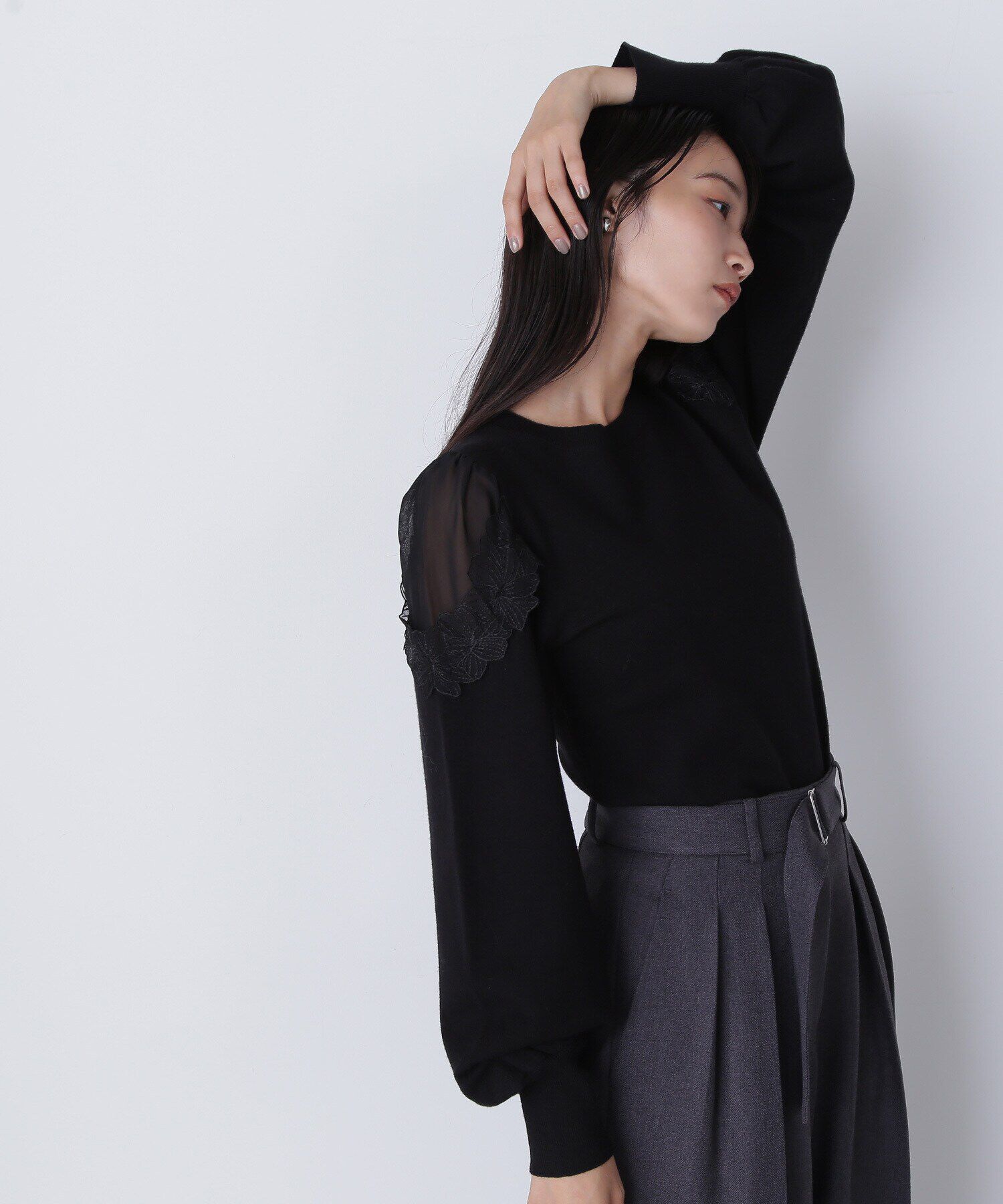  「フラワーレーストリミングニット」|ニット・セーター|クロ