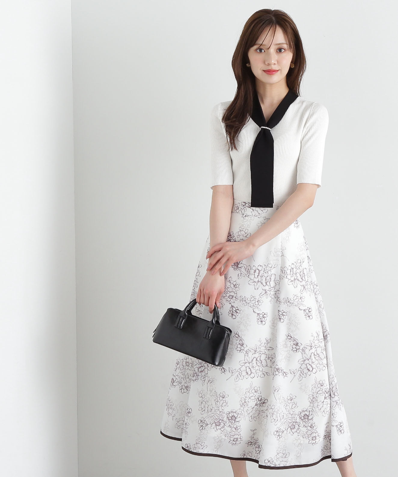 PROPORTION BODY DRESSING「モノトーンシアーフラワースカート」|スカート|