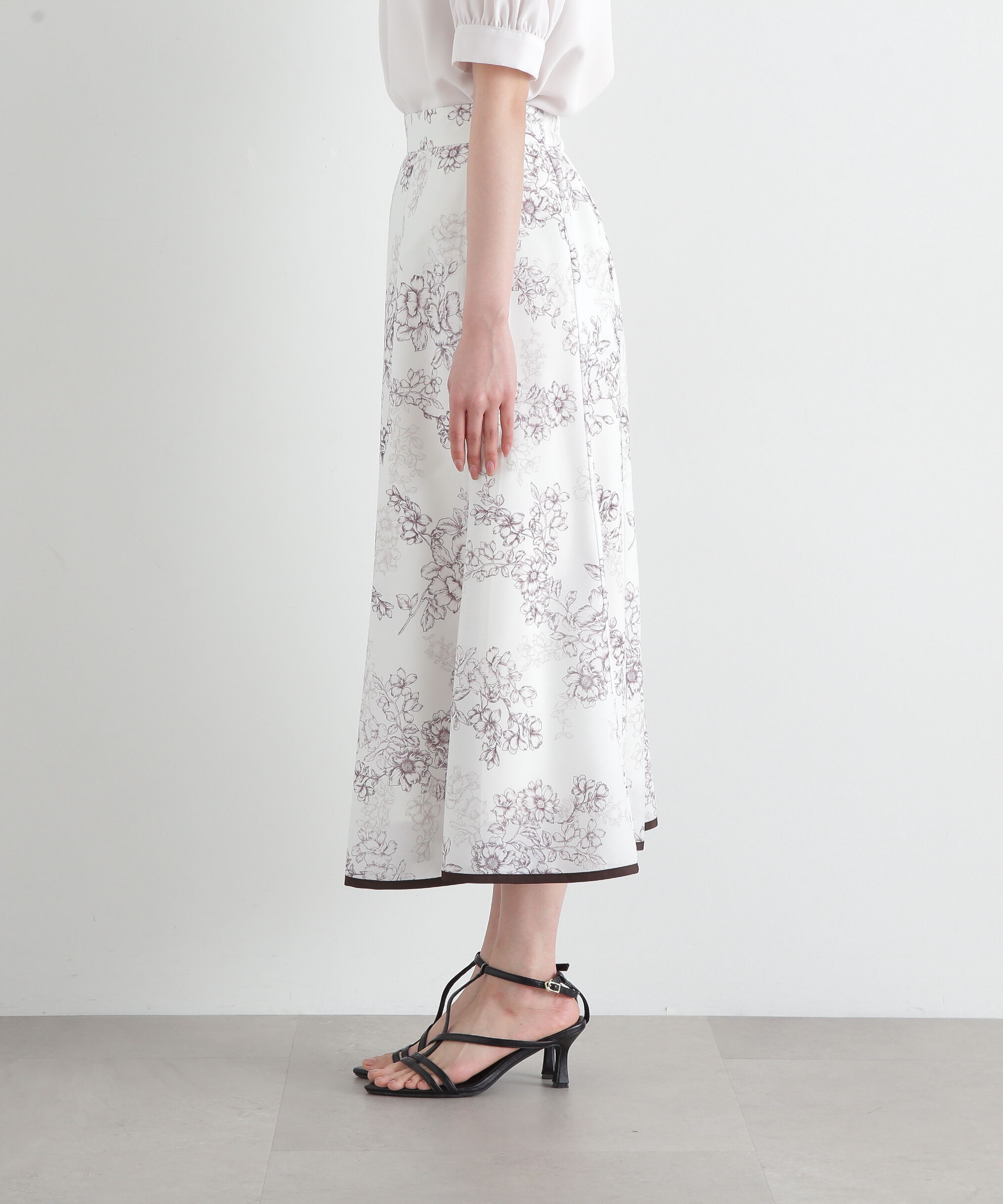 PROPORTION BODY DRESSING「モノトーンシアーフラワースカート」|スカート|