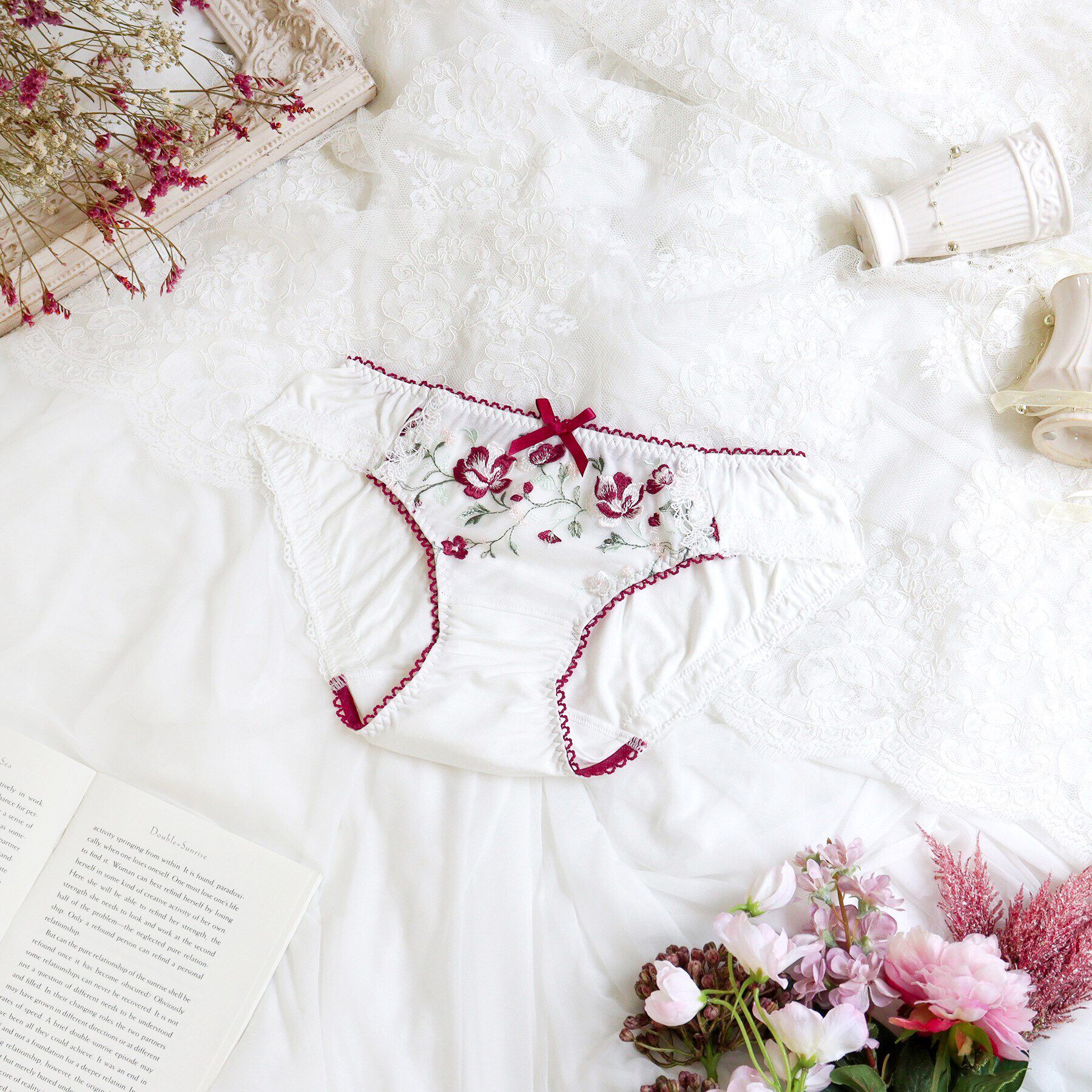 Risa Magli「ミステル サニタリーショーツ」|インナー|レッド(061)