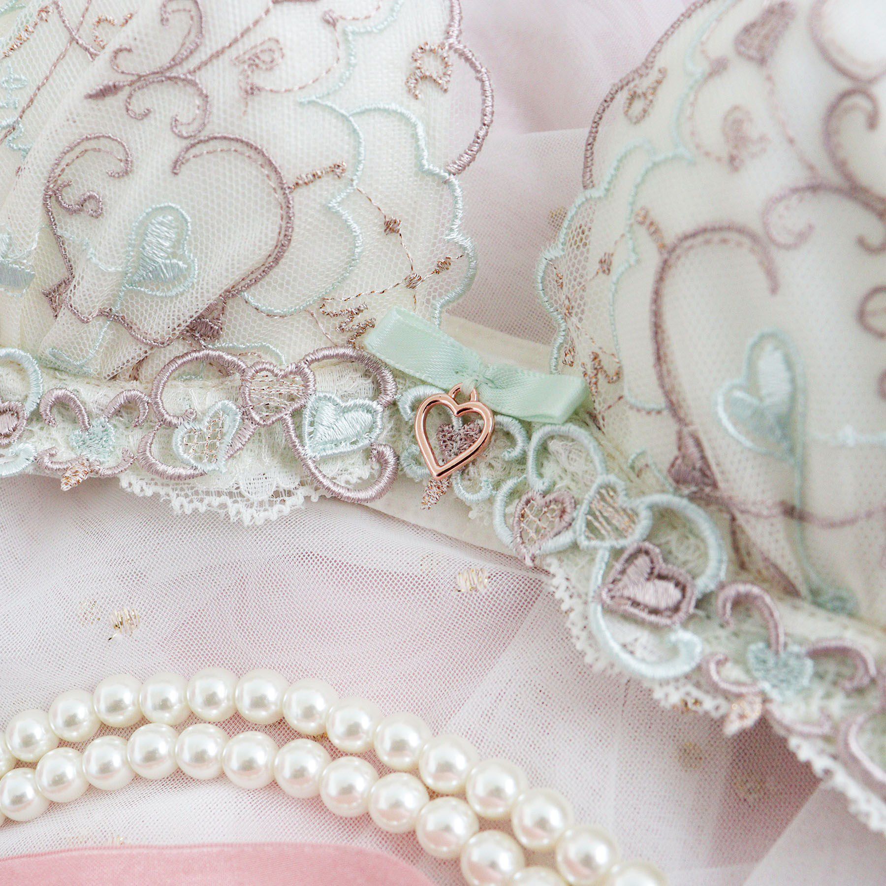 Risa Magli「ヘルティー ブラジャー (G-H) ＜Glamor Bra／サイドすっきりタイプ＞」|インナー|