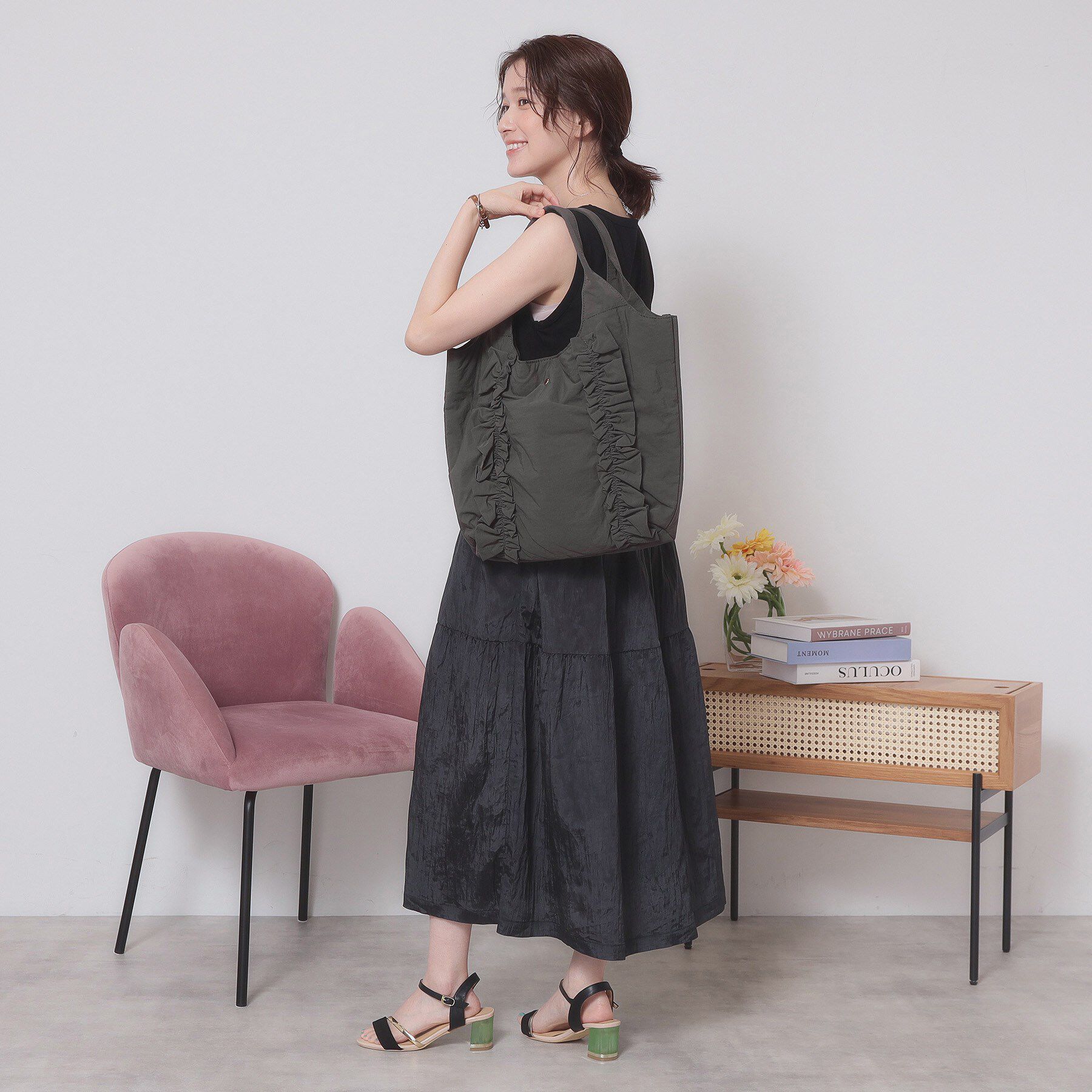 ITS&rsquo;DEMO「【A4対応】フリルラウンドトート」|トートバッグ|