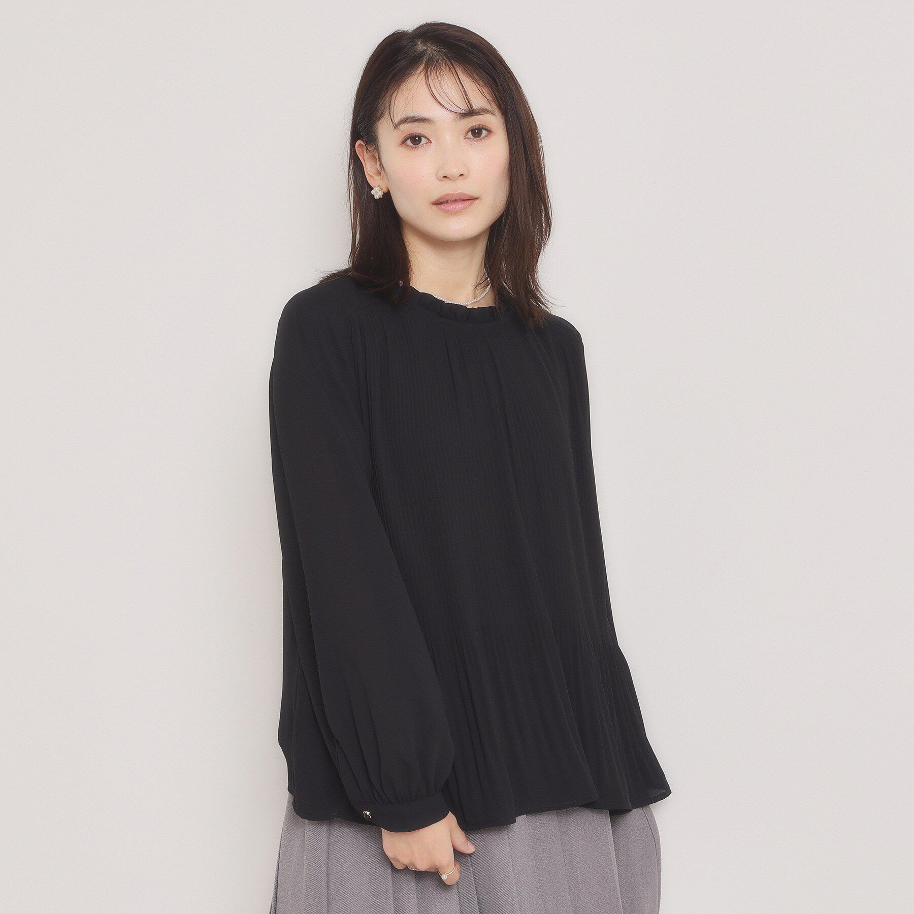 ITS&rsquo;DEMO「プリーツブラウス」|シャツ・ブラウス|ブラック(019)