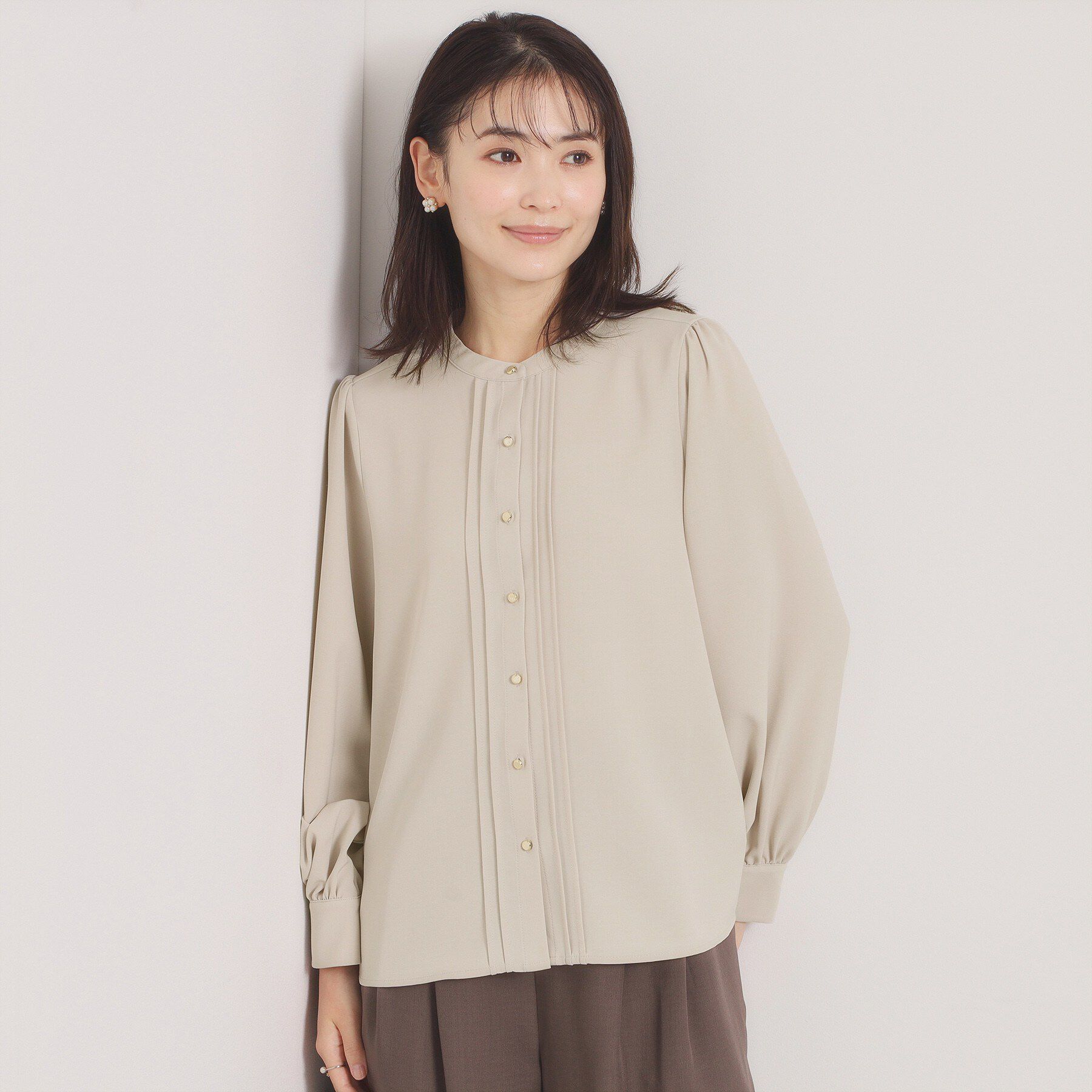 ITS&rsquo;DEMO「フロントピンタックブラウス」|シャツ・ブラウス|グレージュ(050)