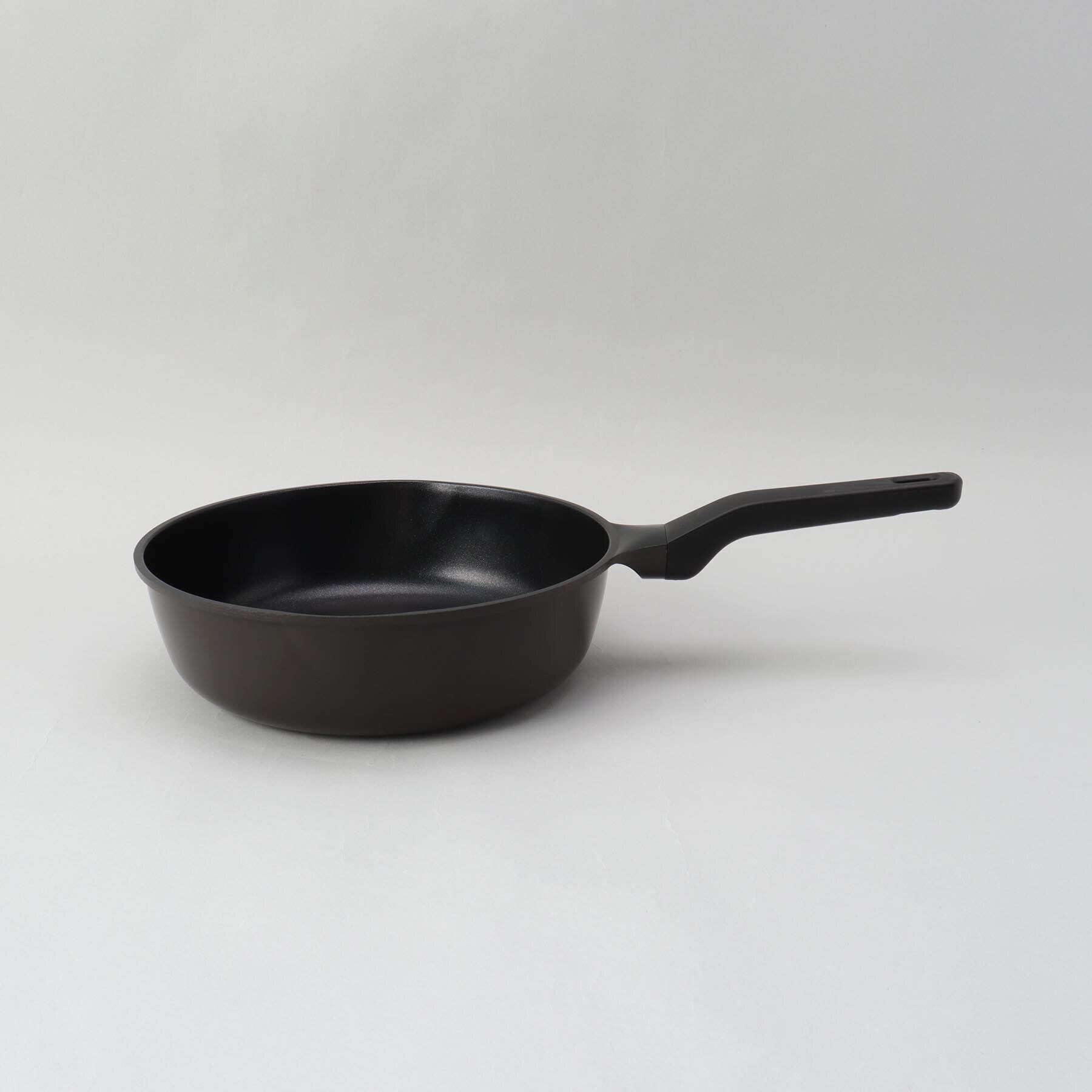 212 KITCHEN STORE「IH対応ディープパン 26cm ＜ufufu うふふ＞」|食器・キッチングッズ|