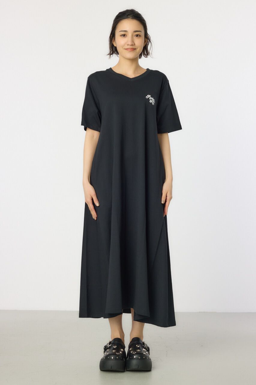 RODEO CROWNS「Vネックスクリプトロゴマキシワンピース」|ワンピース|