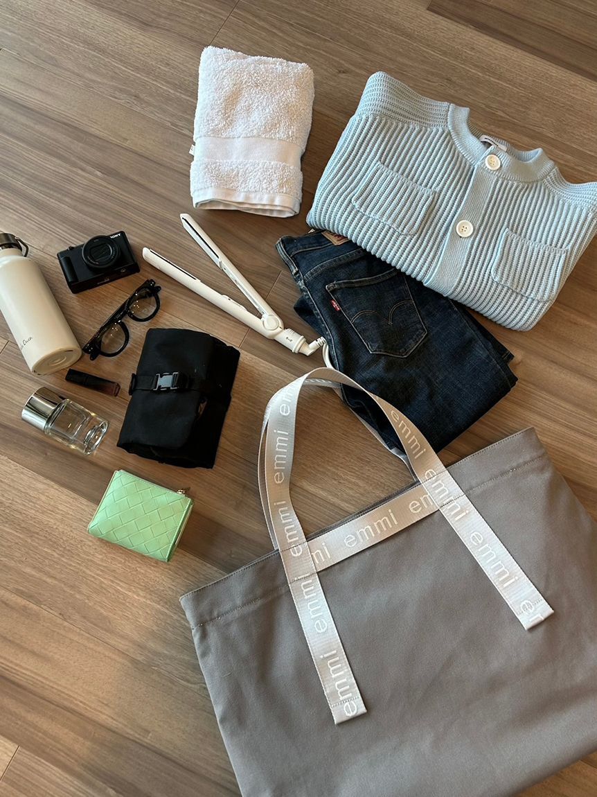 emmi atelier「【10th】【ONLINE限定カラー】emmiロゴビッグトートバッグ」|トートバッグ|