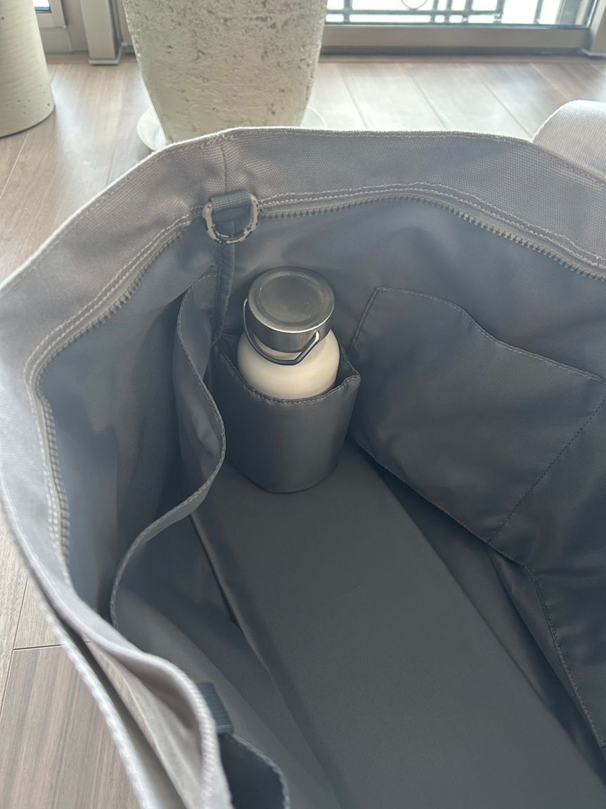 emmi atelier「【10th】【ONLINE限定カラー】emmiロゴビッグトートバッグ」|トートバッグ|