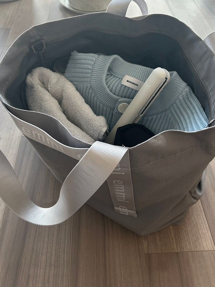 emmi atelier「【10th】【ONLINE限定カラー】emmiロゴビッグトートバッグ」|トートバッグ|