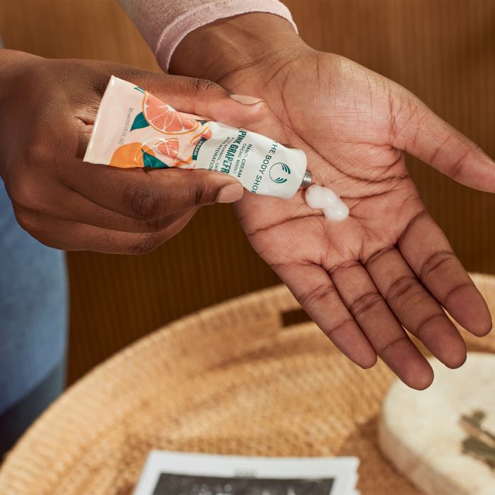 THE BODY SHOP「ハンドクリーム PG 30mL（香り：ピンクグレープフルーツ）」|ハンドケア|