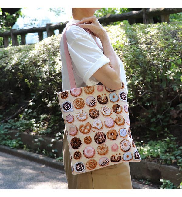 LOVERARY BY FEILER「モグモグドーナツ　トートバッグ　L/MOG-243171」|トートバッグ|