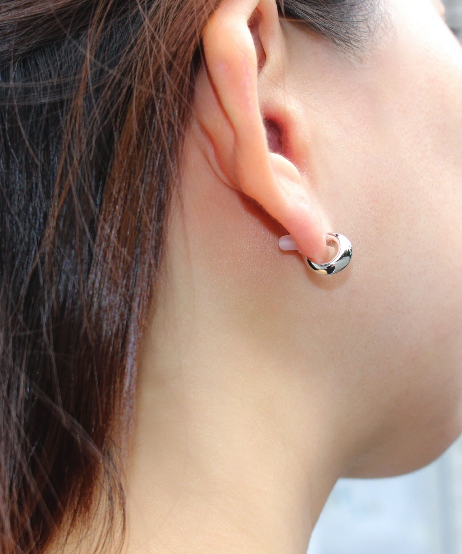 Phoebe「【金属アレルギー対応】ぷっくりフープセラミックピアス　シルバー」|ピアス|