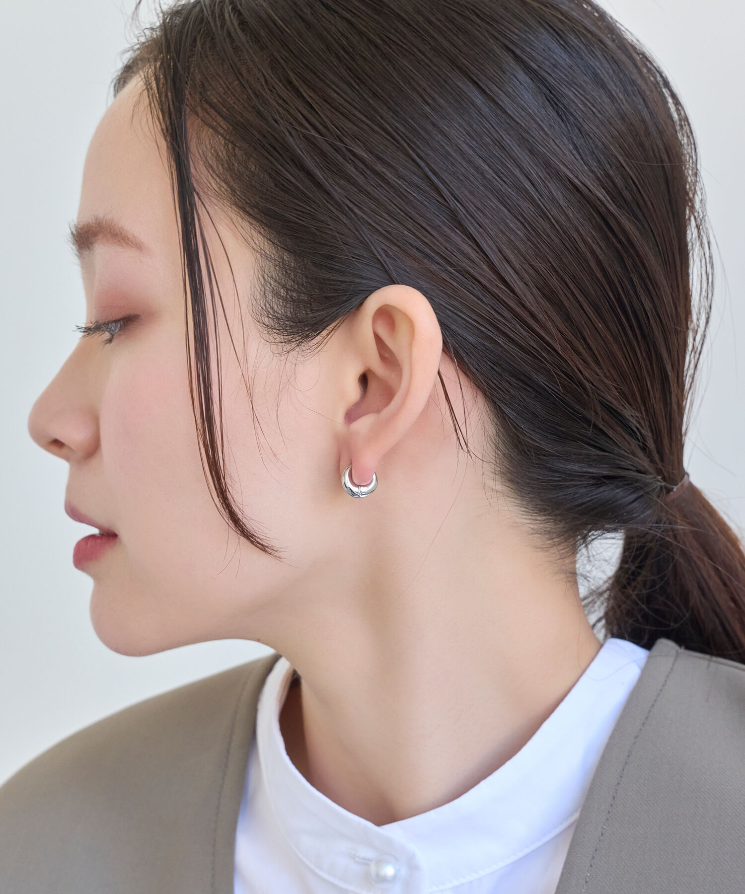 Phoebe「【金属アレルギー対応】シンプルフープスナップイヤリング　シルバー」|イヤリング|