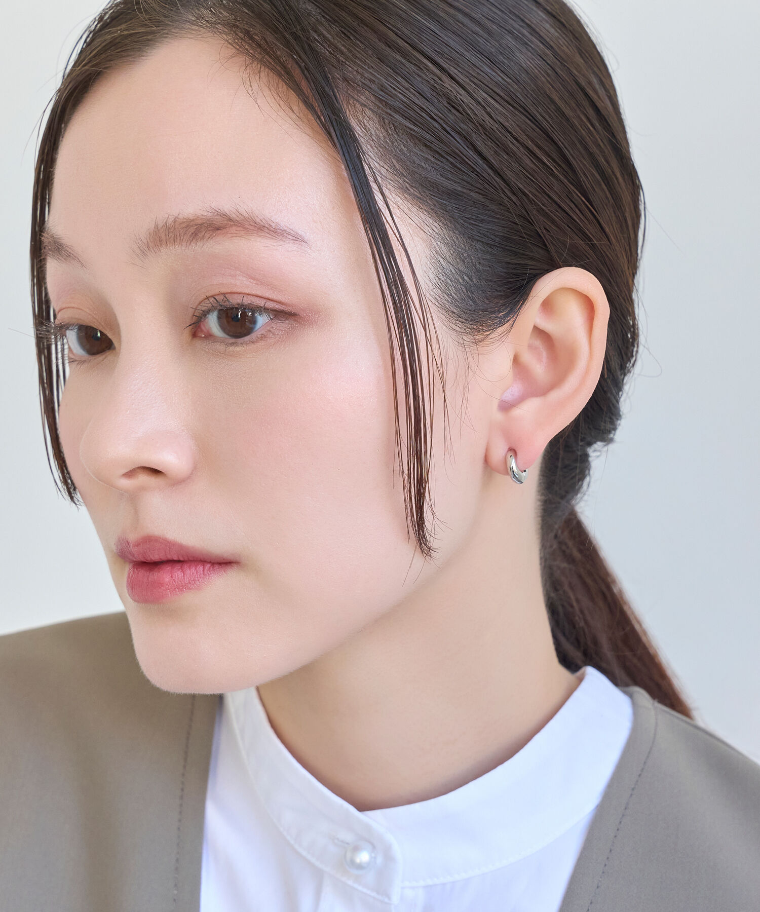 Phoebe「【金属アレルギー対応】シンプルフープスナップイヤリング　シルバー」|イヤリング|