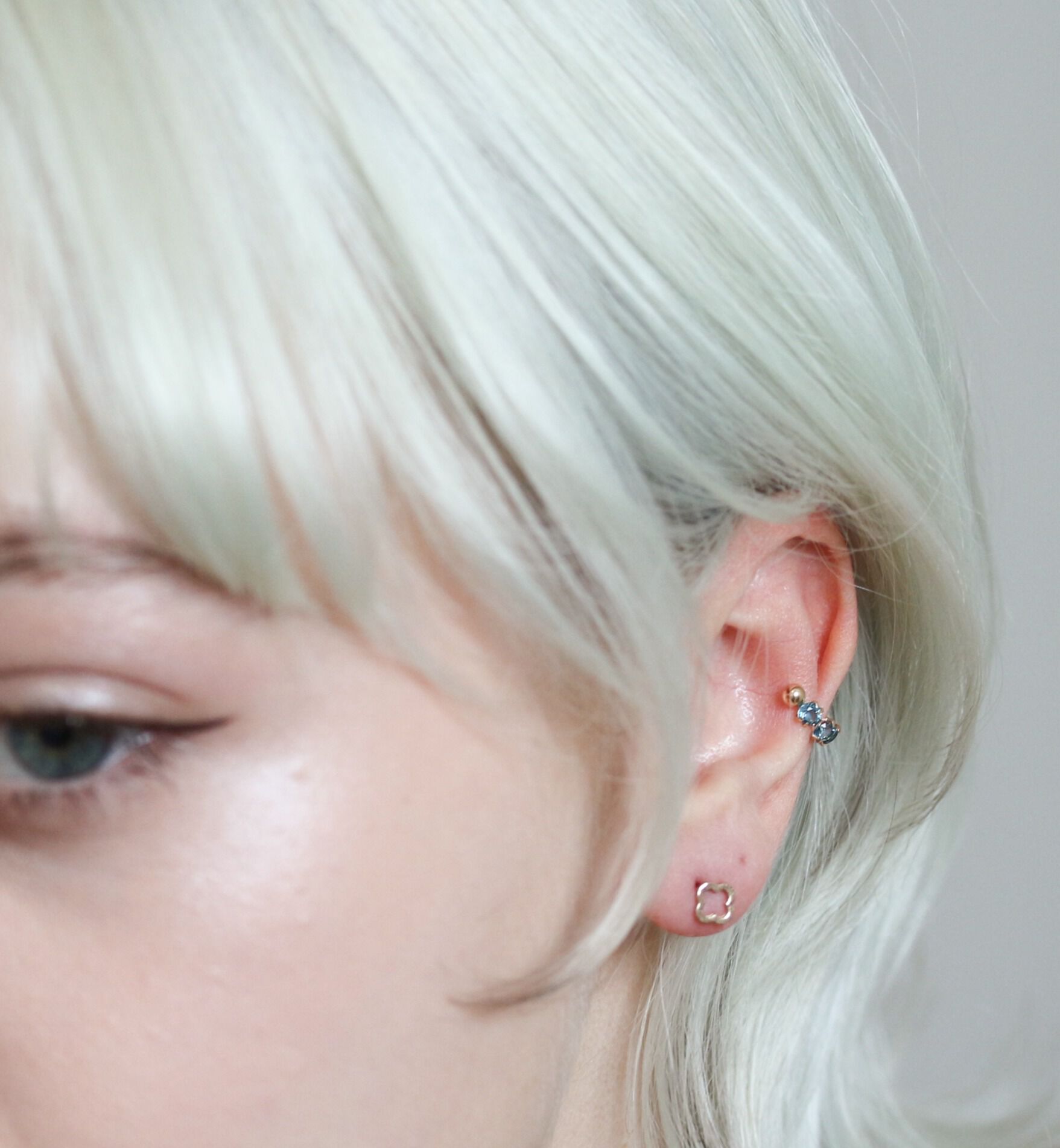  「ロンドンブルートパーズ イヤーカフ | K10YG 【片耳用】」|イヤーカフ|