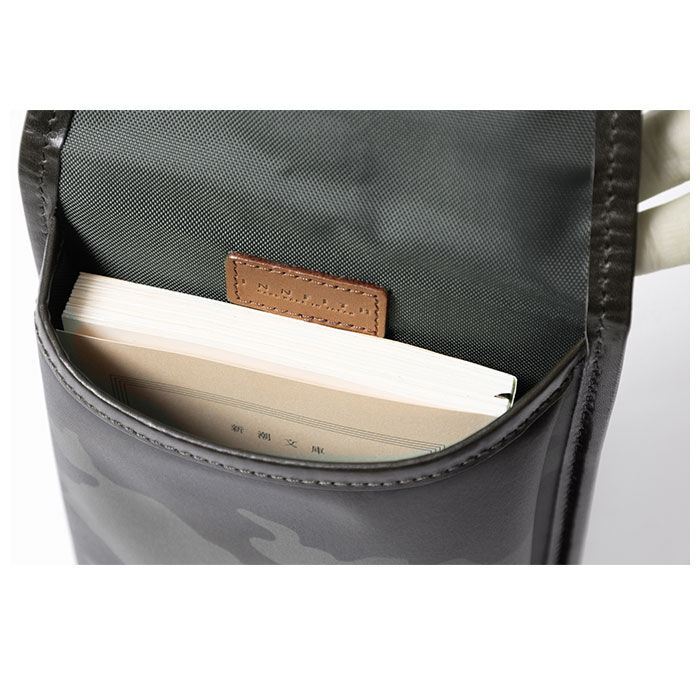 BACKYARD FAMILY「ショルダーバッグ メンズ 小さめ 通販 ミニショルダーバッグ 斜めがけ かっこいい スコッシュ」|ショルダー・メッセンジャー|