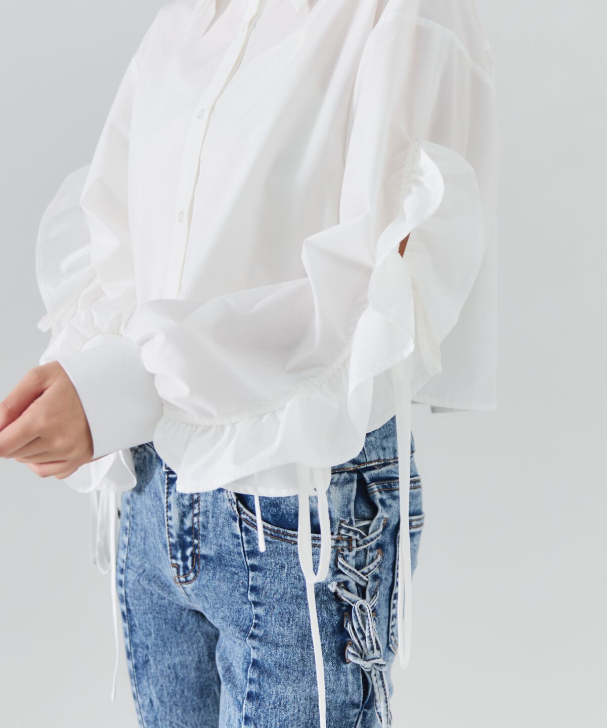 REDYAZEL「カットオフフリルリボンシャツ」|シャツ・ブラウス|