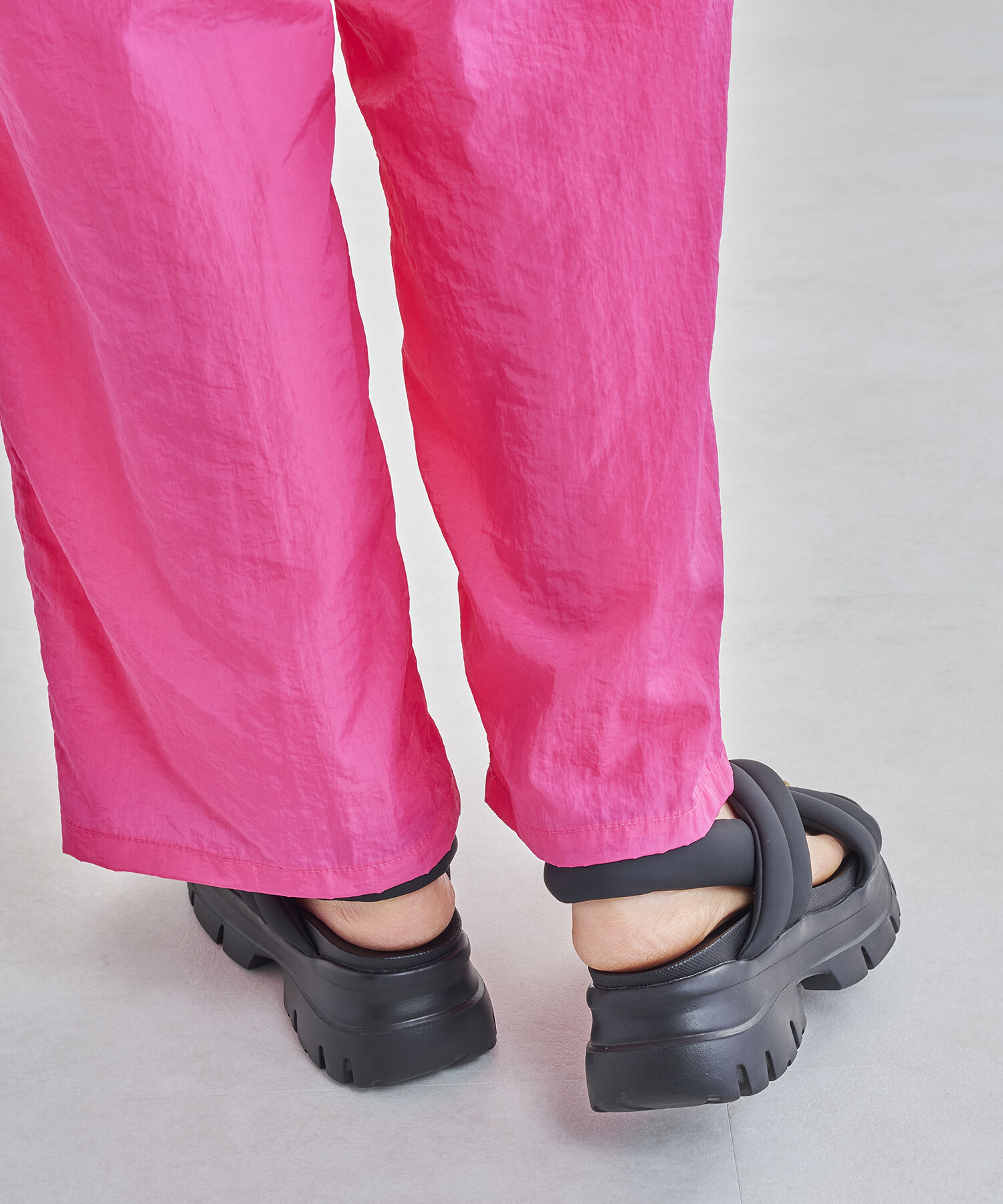 ORiental TRaffic「【WEB限定】クロスベルト厚底サンダル/41243」|サンダル|