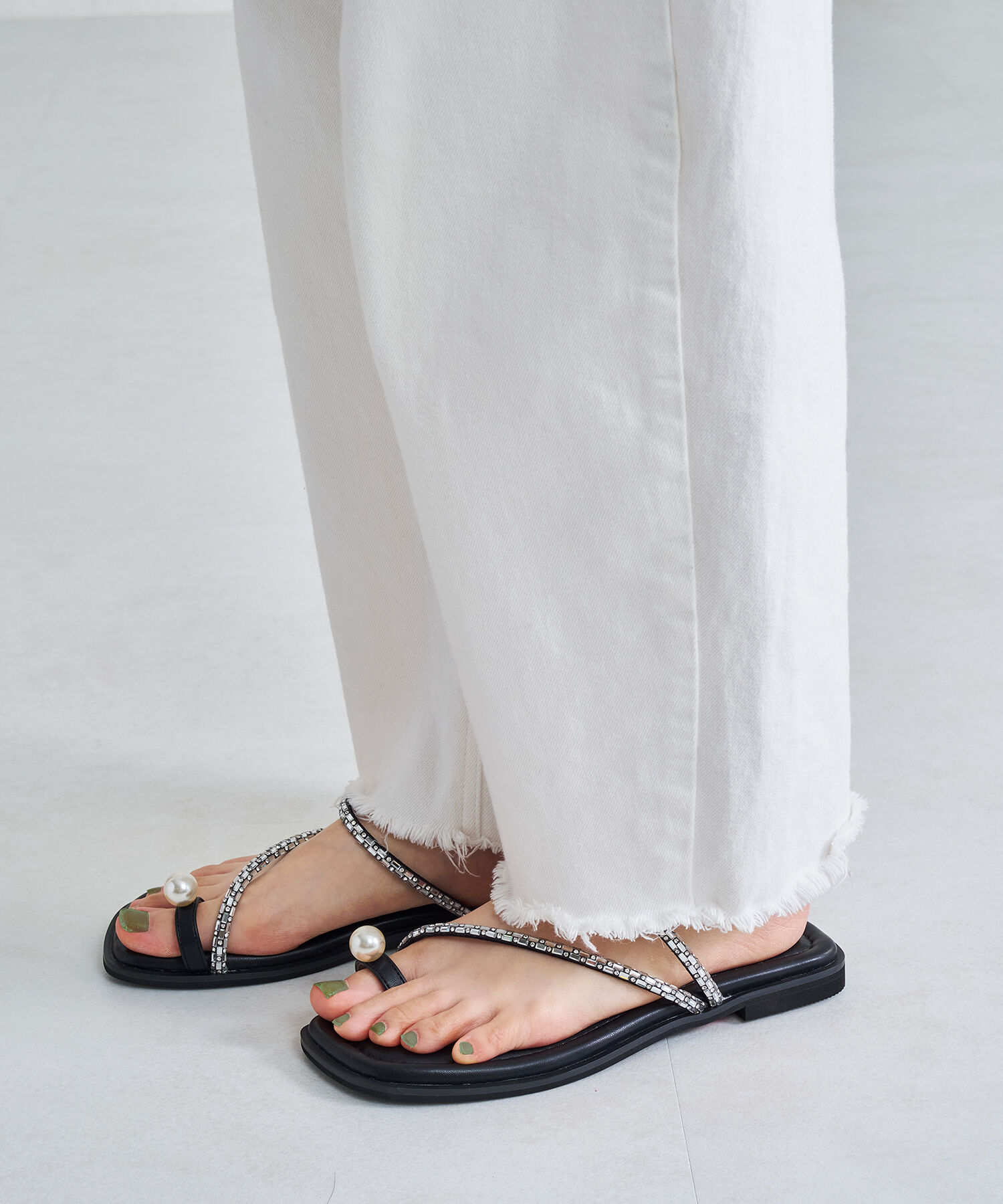 ORiental TRaffic「【トレンド】パールトングフラットサンダル/41246 サンダル」|サンダル|