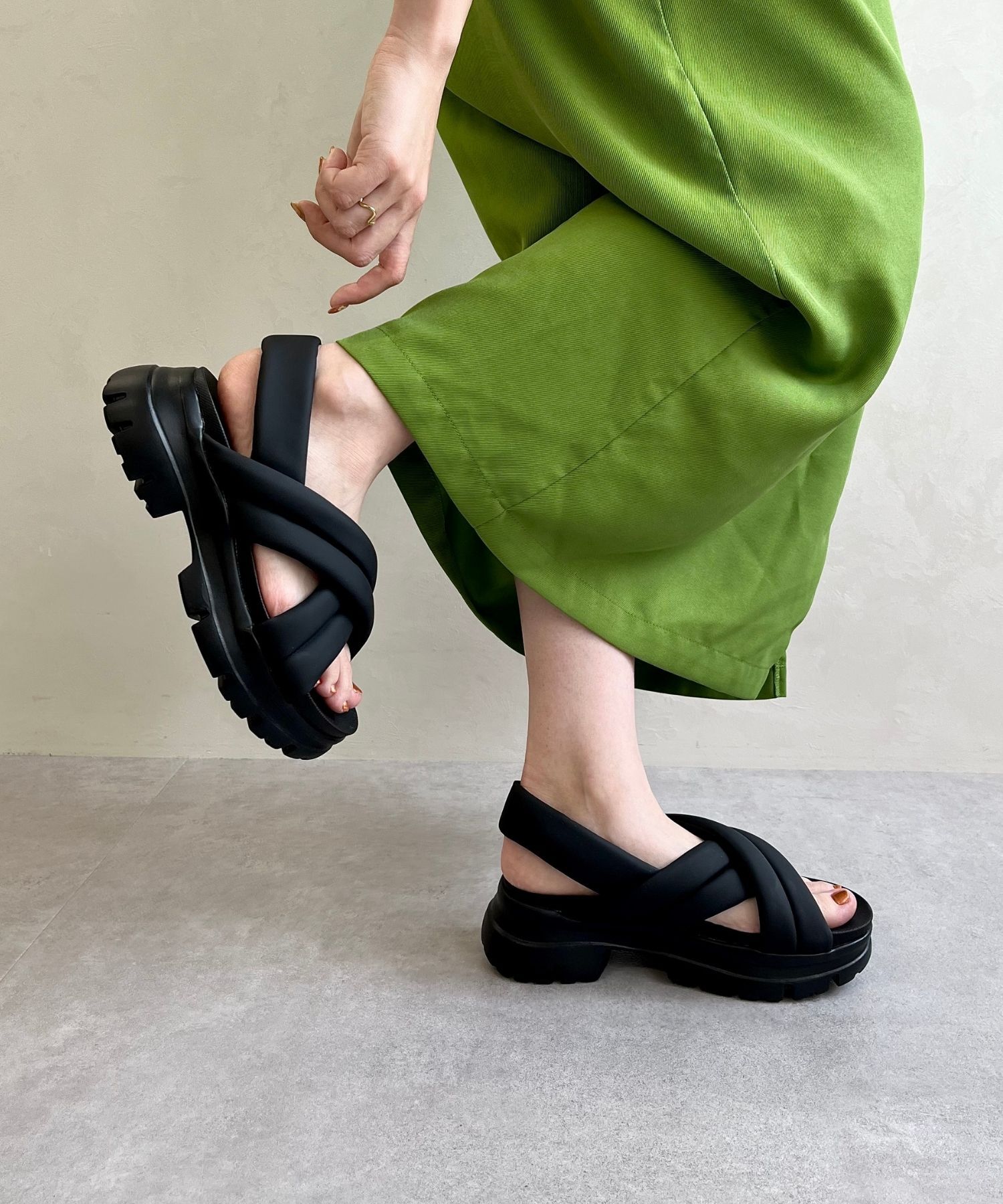 ORiental TRaffic「【トレンド】●2025春夏新作●クロスベルト厚底サンダル/51201 サンダル 厚底 人気 売れてる」|サンダル|