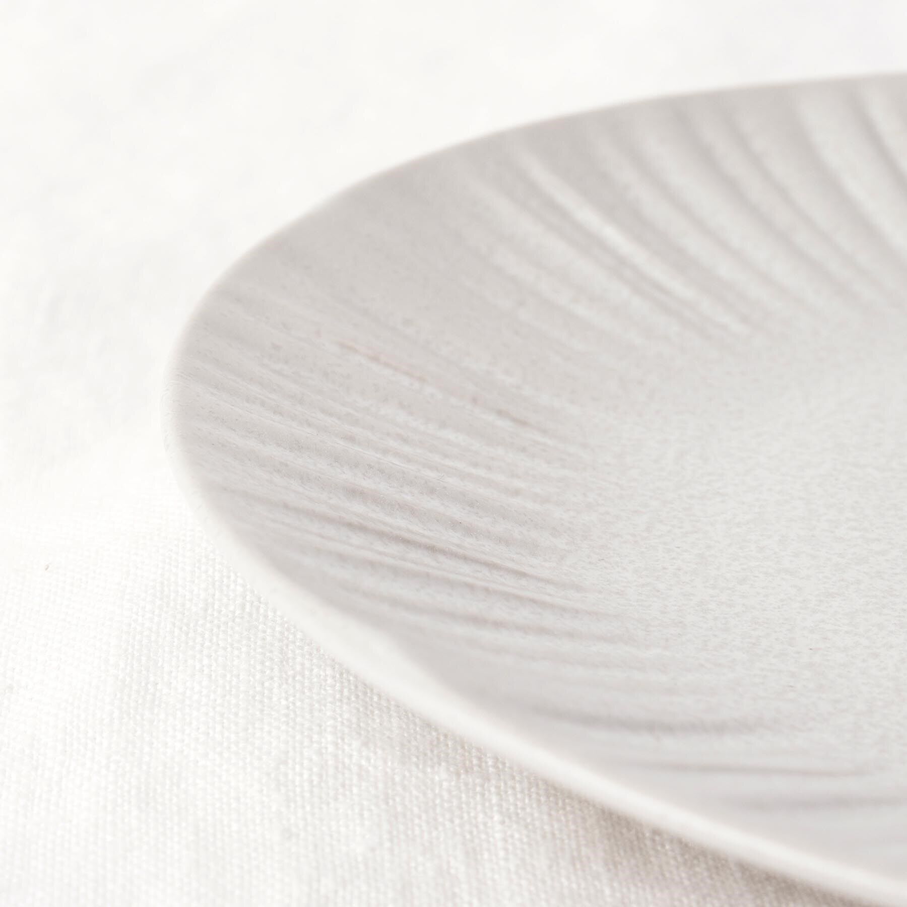 212 KITCHEN STORE「ROOTS 千花 白練 18cmプレート」|食器・キッチングッズ|