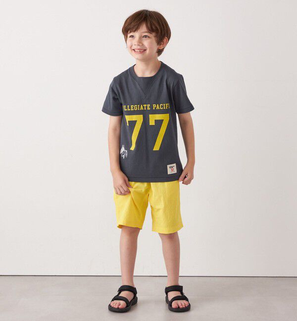 SHIPS any「【SHIPS any別注】Collegiate Pacific:〈洗濯機可能〉Vガゼット プリント & 刺繍 Tシャツ<KIDS>」|Tシャツ・カットソー|