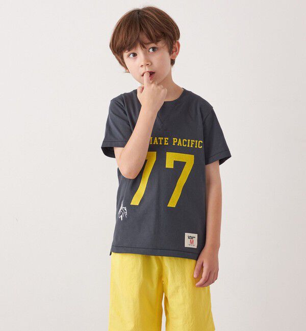 SHIPS any「【SHIPS any別注】Collegiate Pacific:〈洗濯機可能〉Vガゼット プリント & 刺繍 Tシャツ<KIDS>」|Tシャツ・カットソー|
