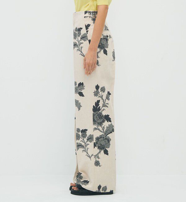 CABaN「モノトーンフラワープリント フレアパンツ」|チノ|